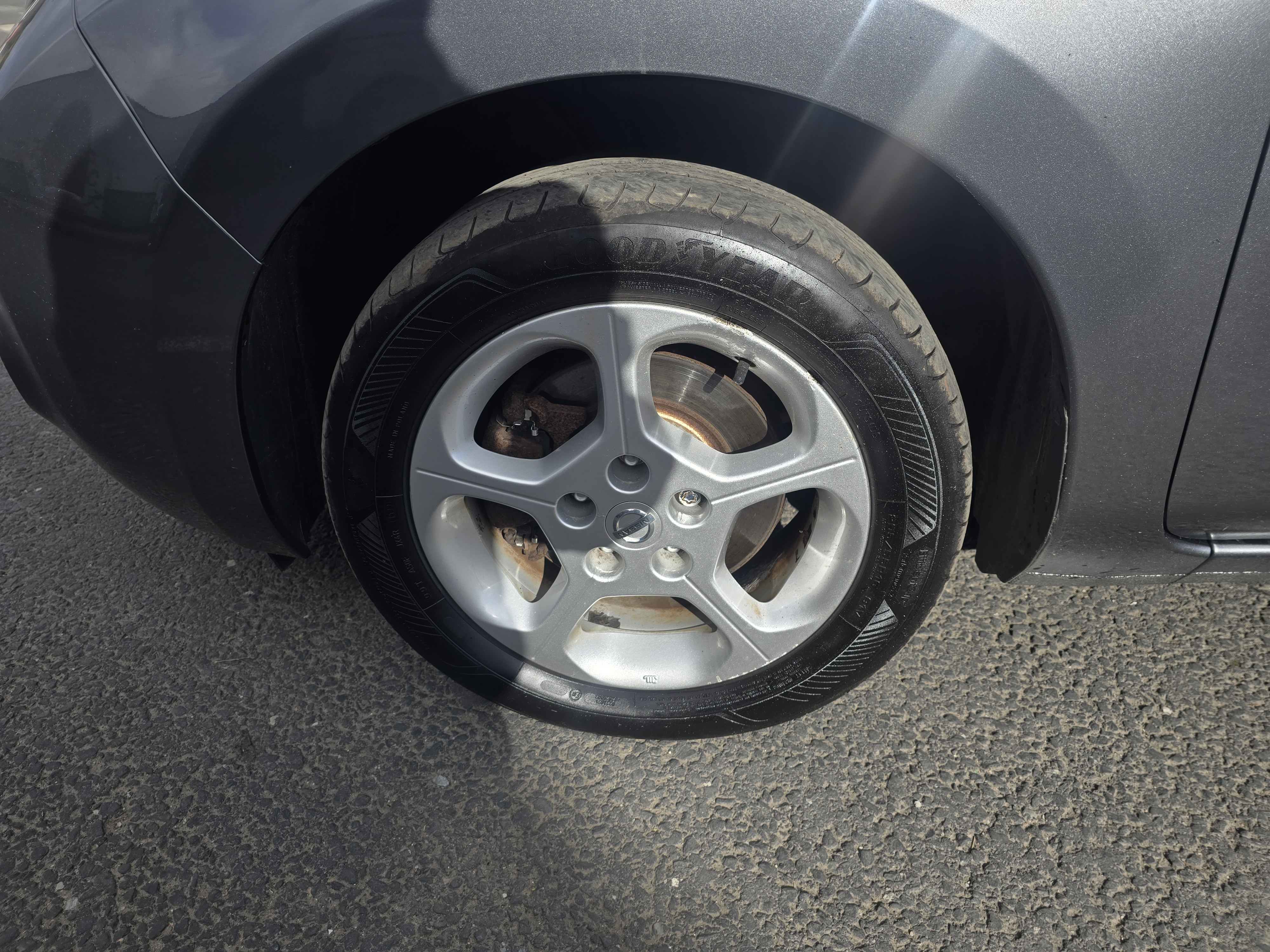 Nissan Leaf - Image 6