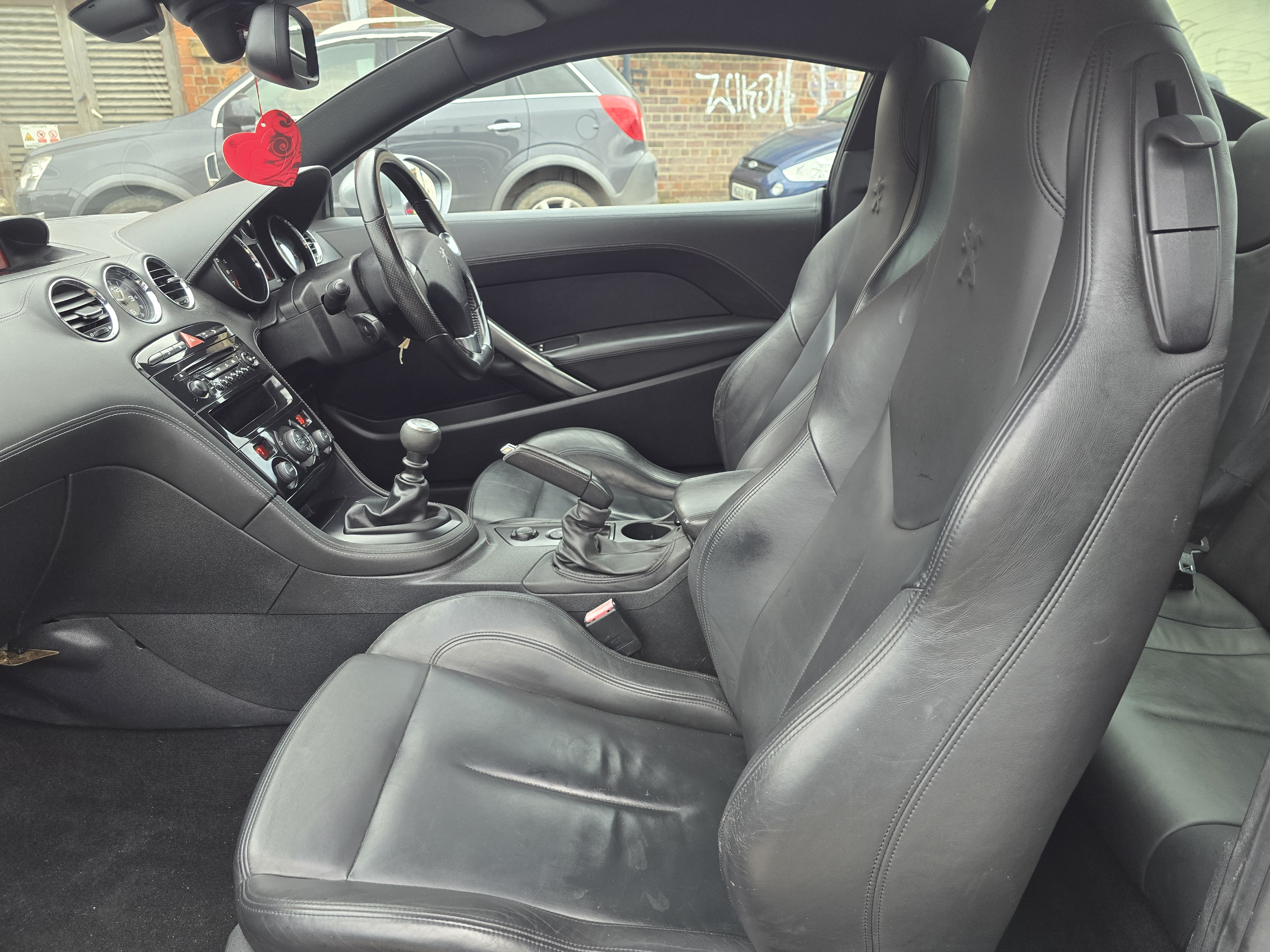 Peugeot RCZ - Image 7