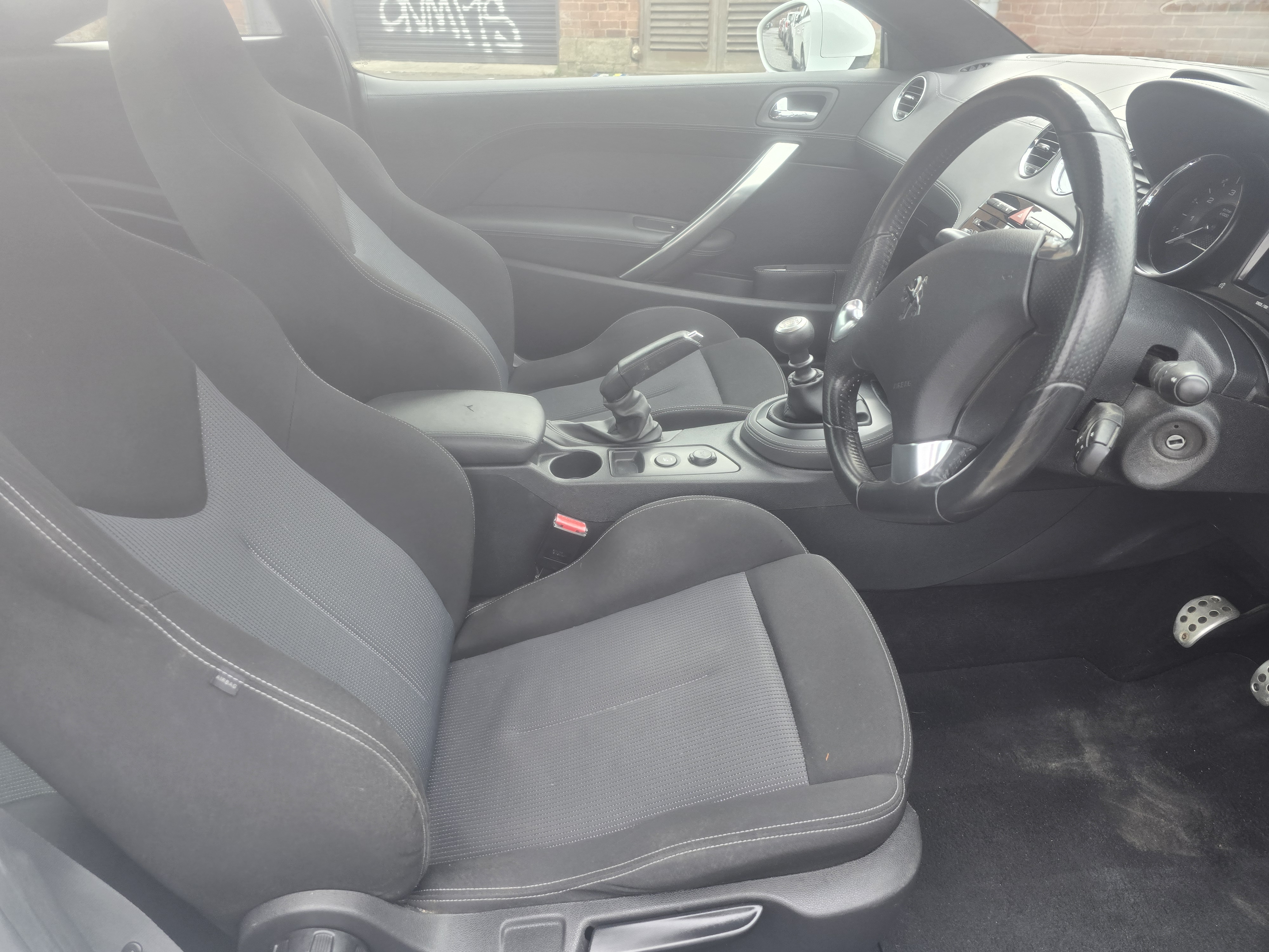 Peugeot RCZ - Image 7