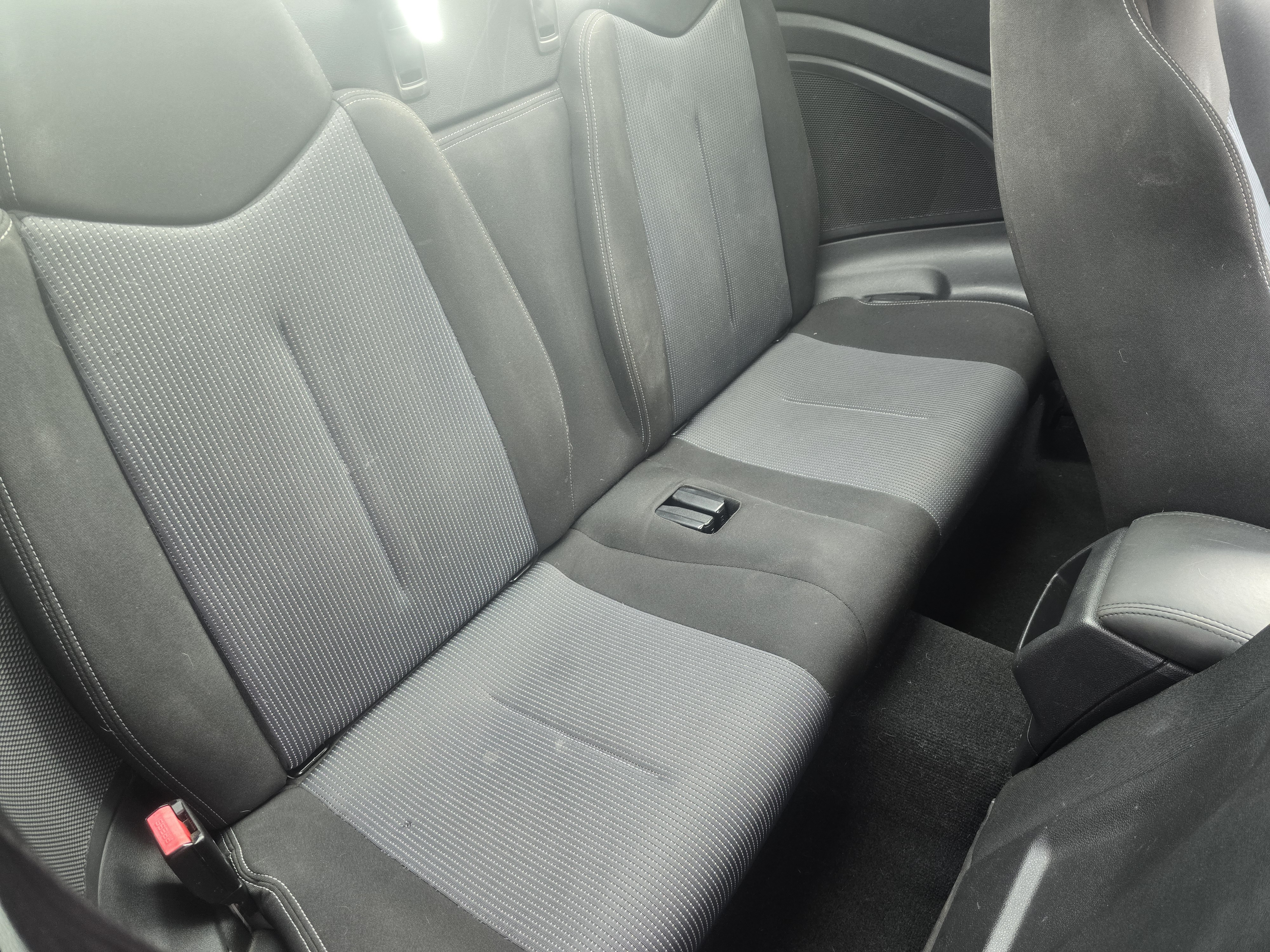 Peugeot RCZ - Image 8