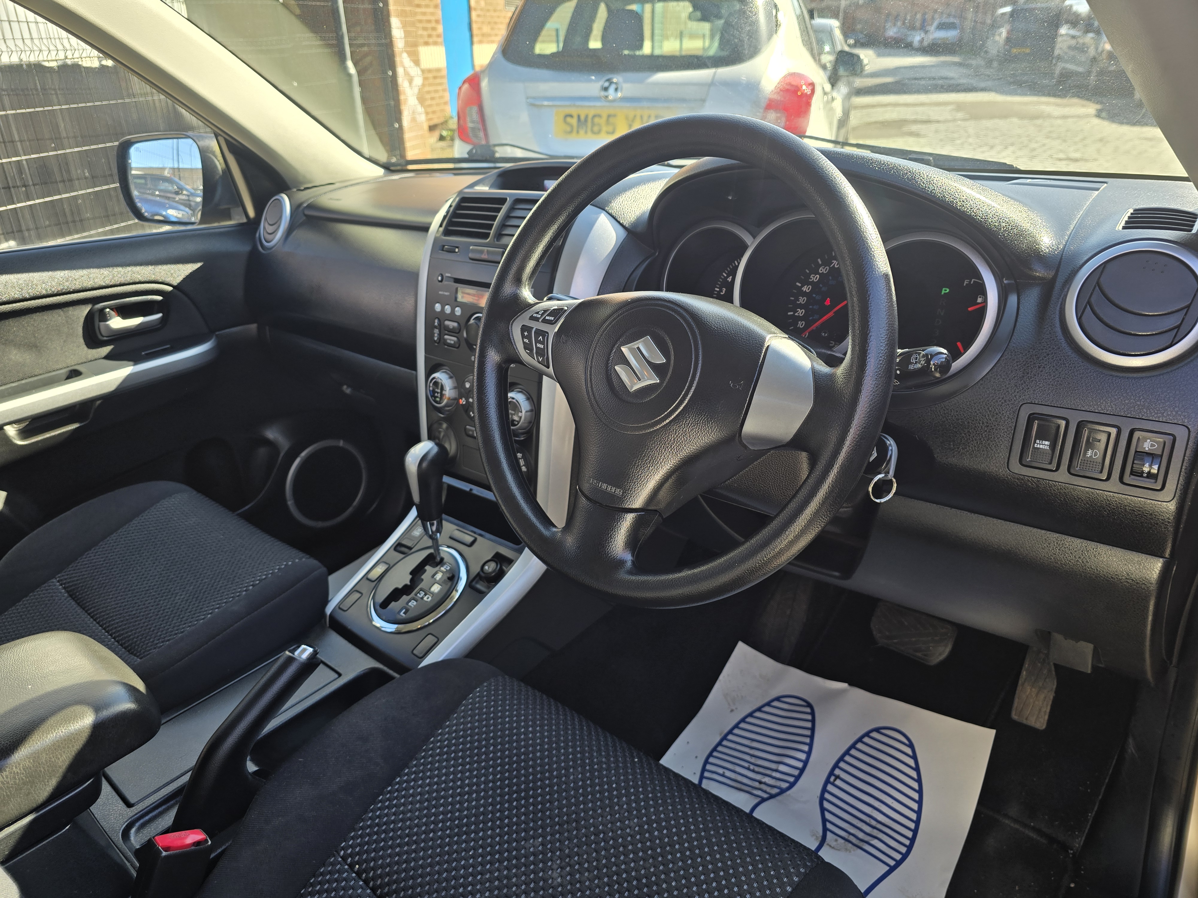 Suzuki Grand Vitara - Image 12
