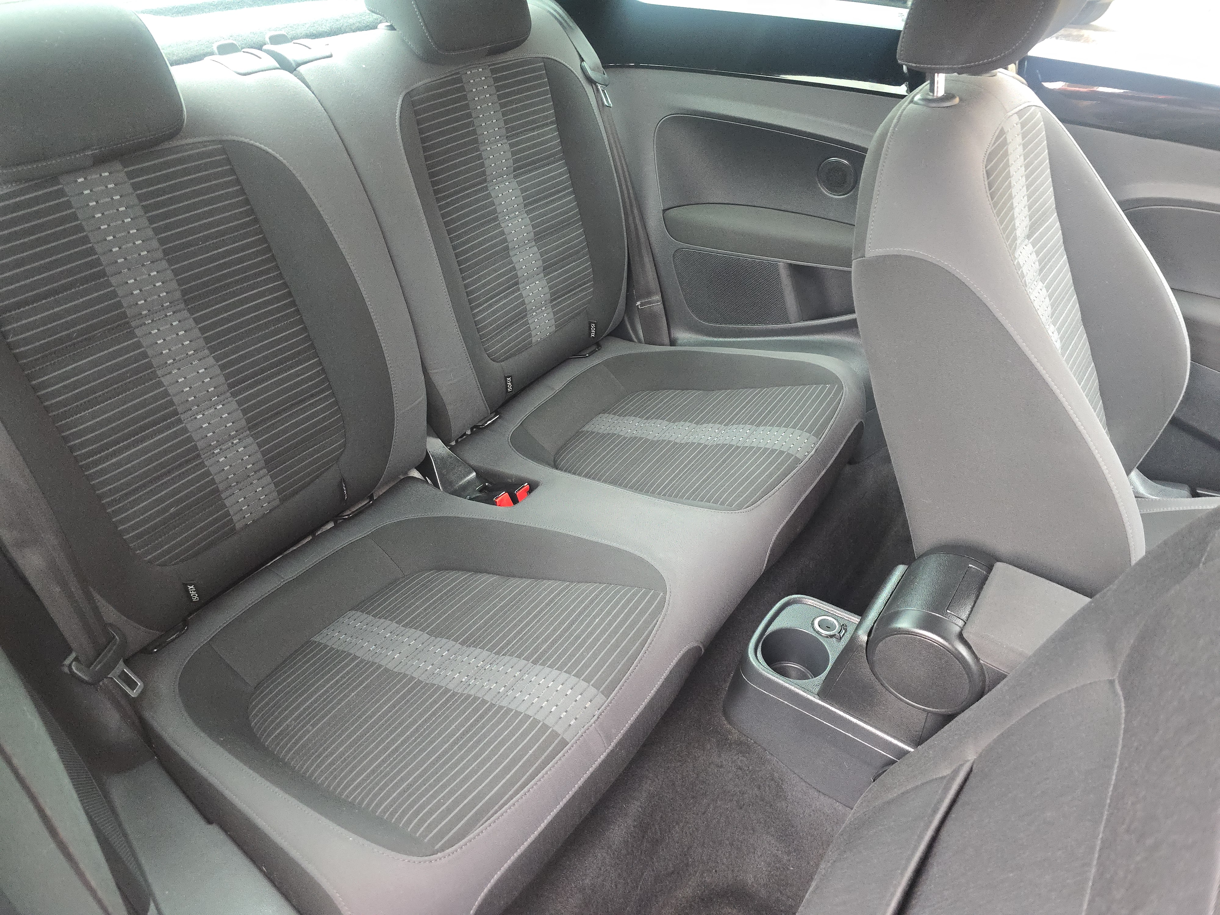 Volkswagen Beetle - Image 8