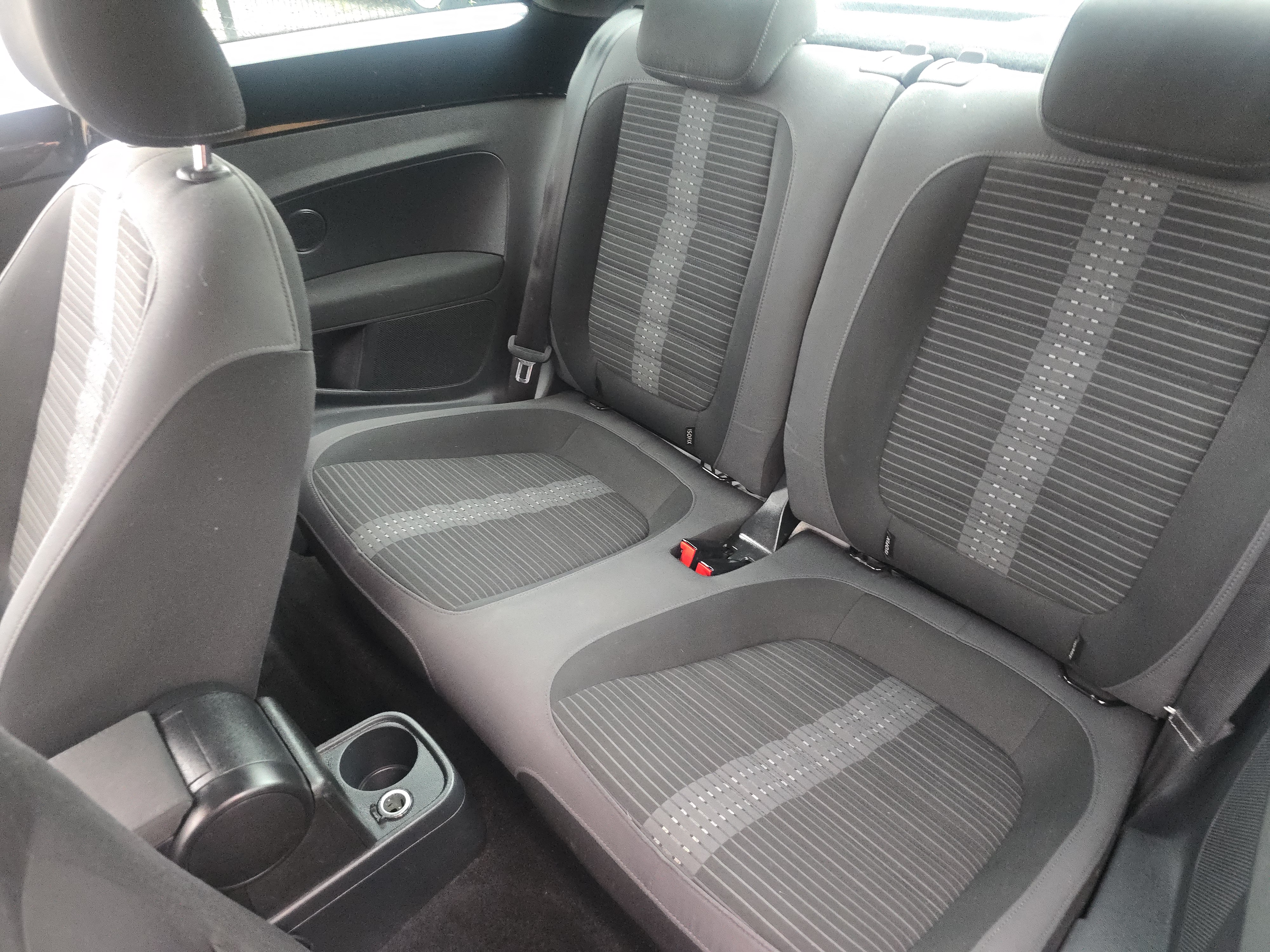 Volkswagen Beetle - Image 13