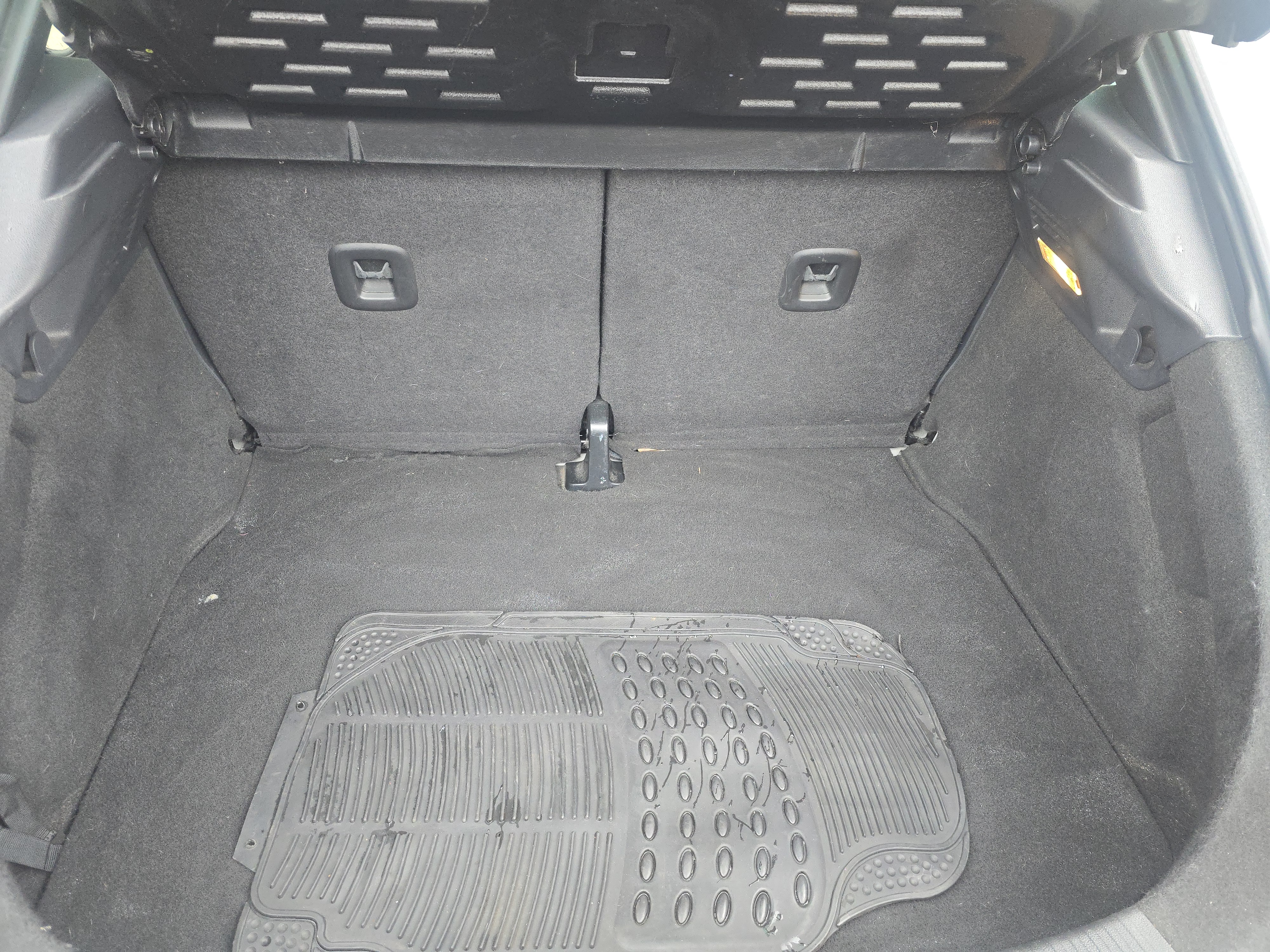 Volkswagen Beetle - Image 15