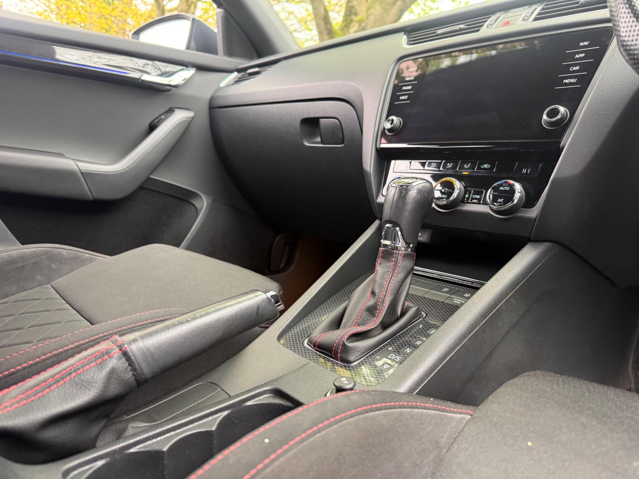 Skoda Octavia - Image 21