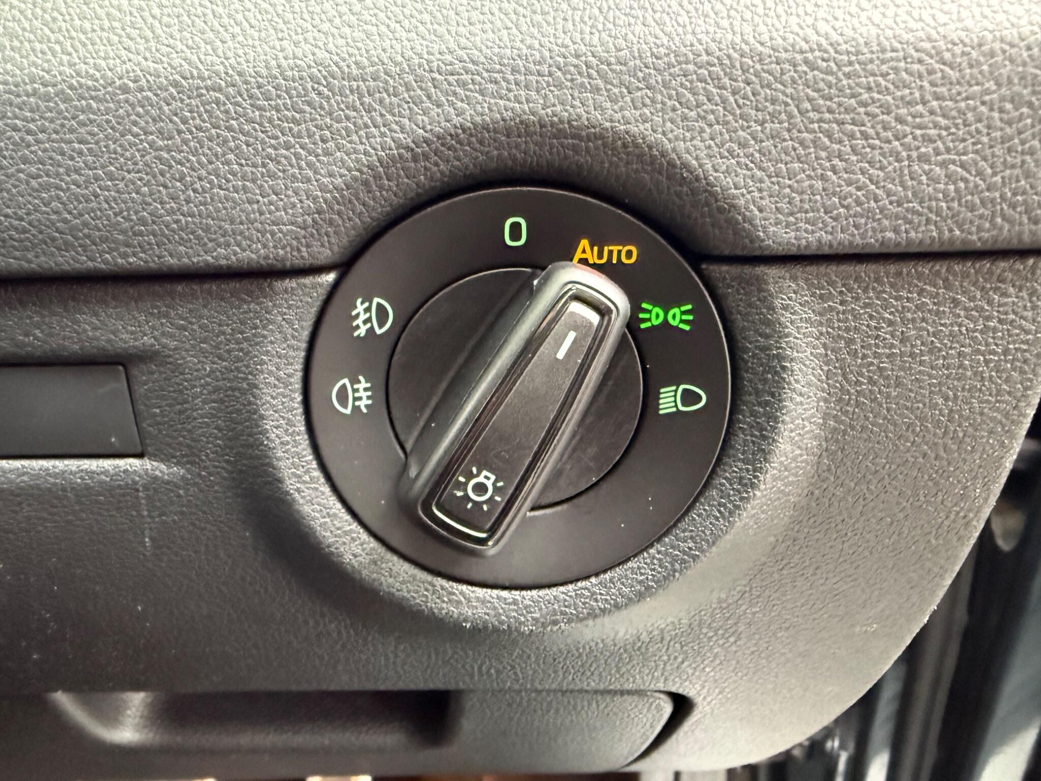 Skoda Octavia - Image 29