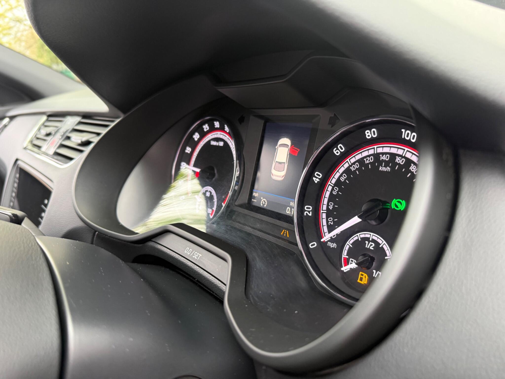 Skoda Octavia - Image 58