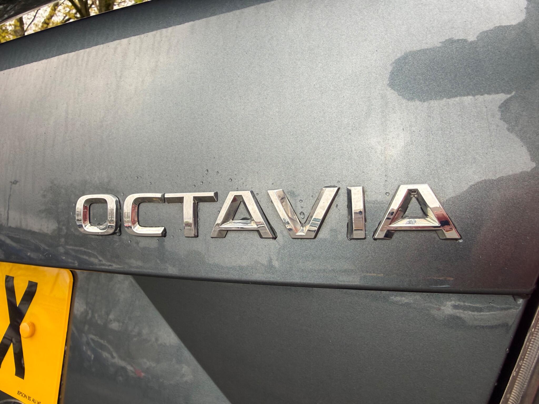 Skoda Octavia - Image 71