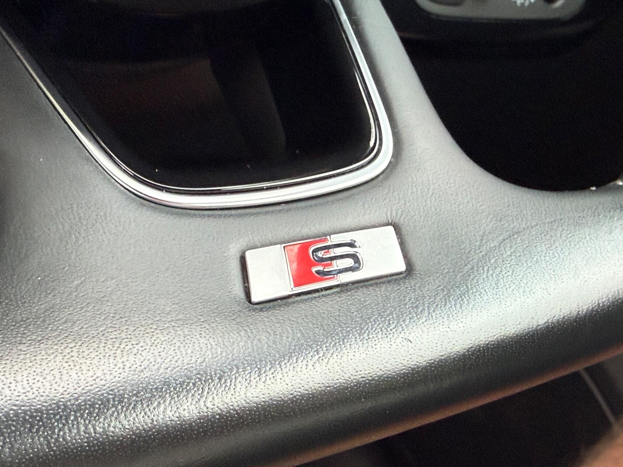 Audi A4 - Image 30