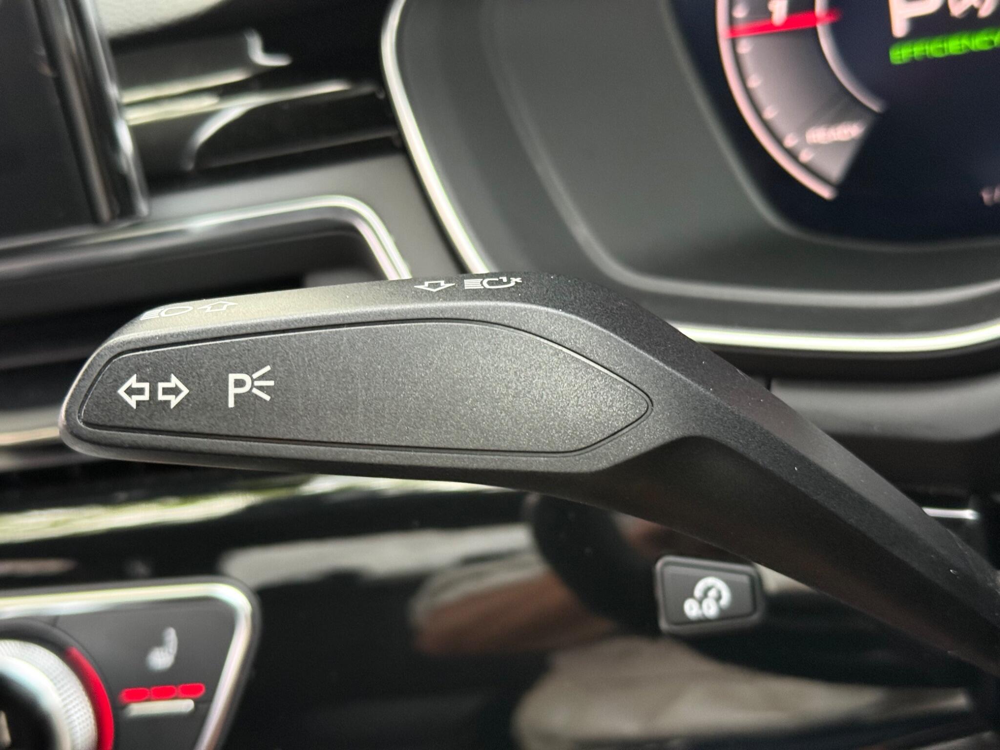 Audi A4 - Image 36