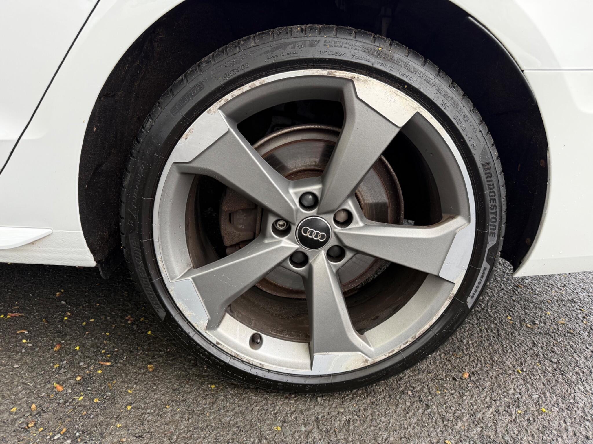 Audi A4 - Image 43