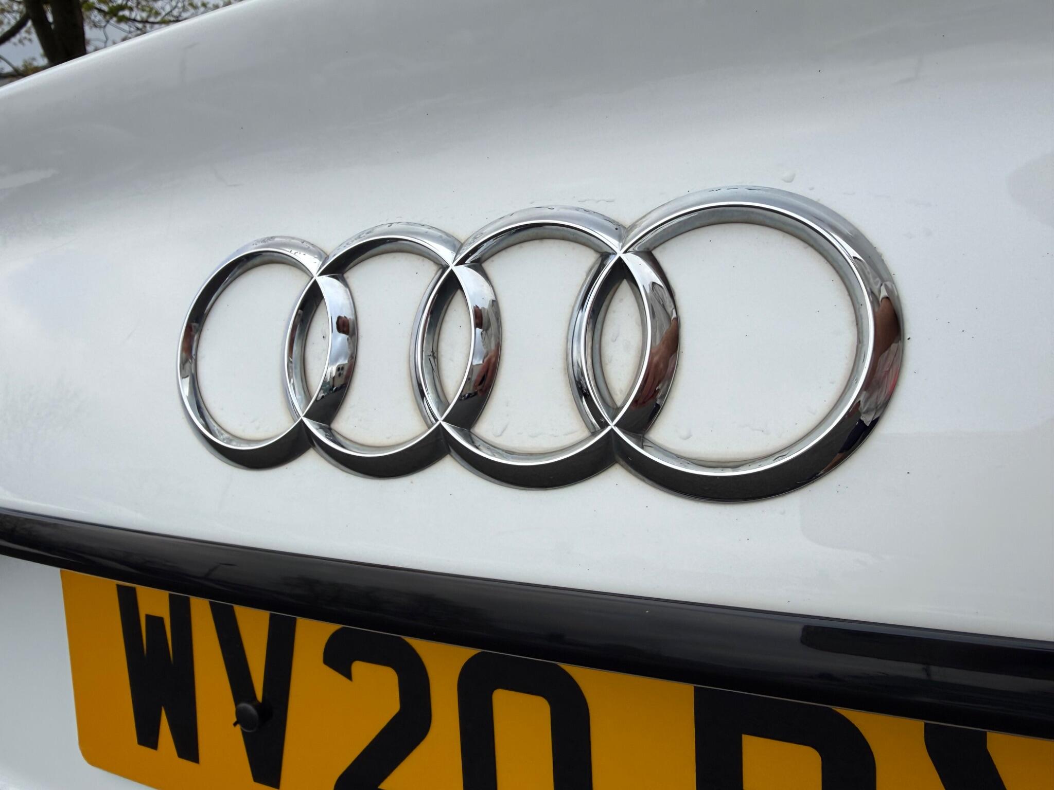 Audi A4 - Image 71