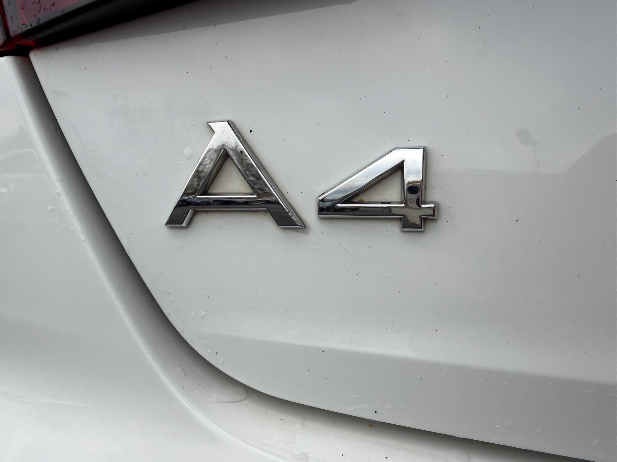 Audi A4 - Image 72