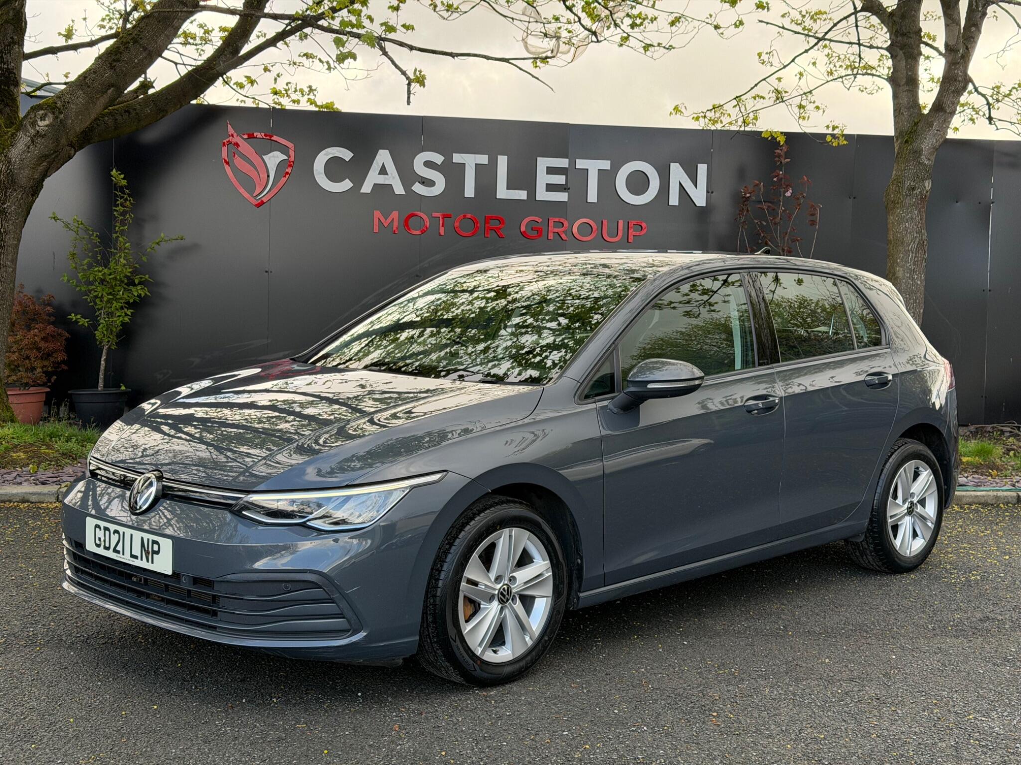 Volkswagen Golf - Image 9