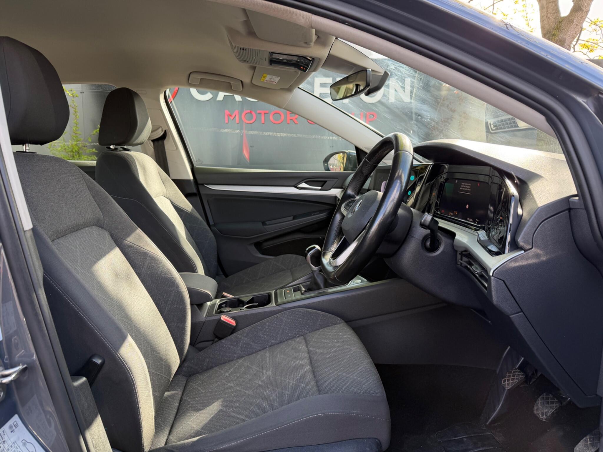 Volkswagen Golf - Image 16