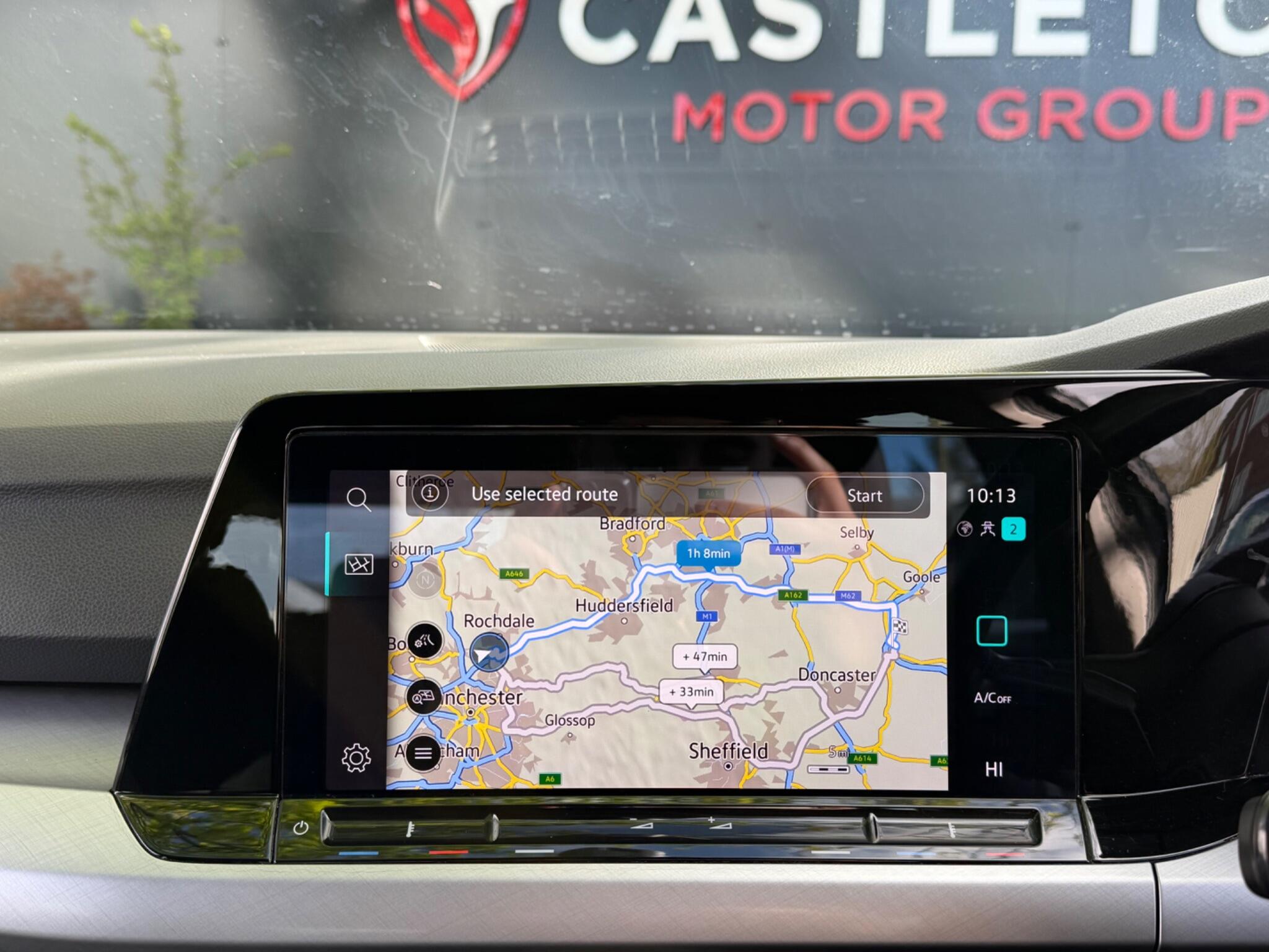 Volkswagen Golf - Image 34