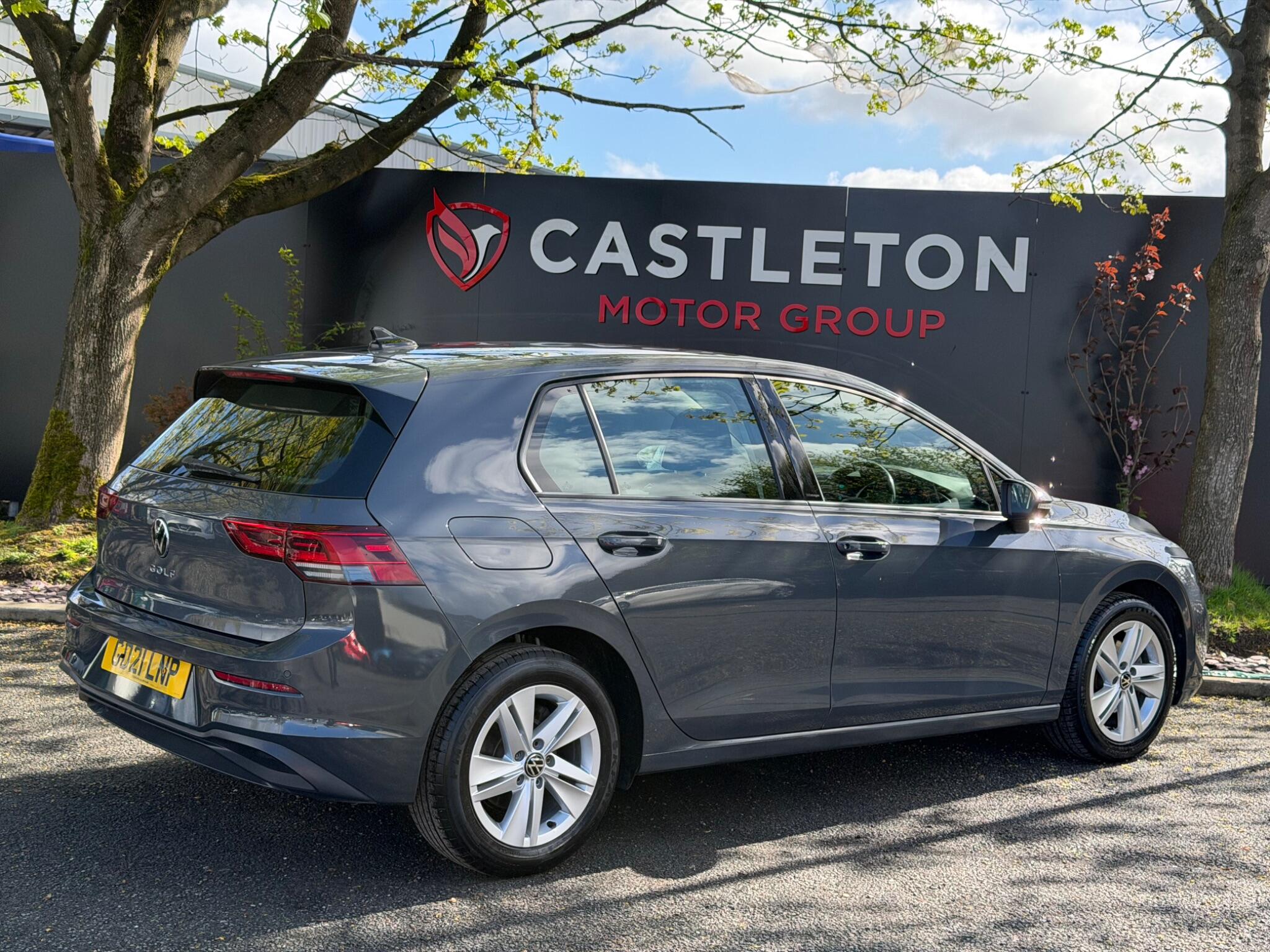 Volkswagen Golf - Image 55