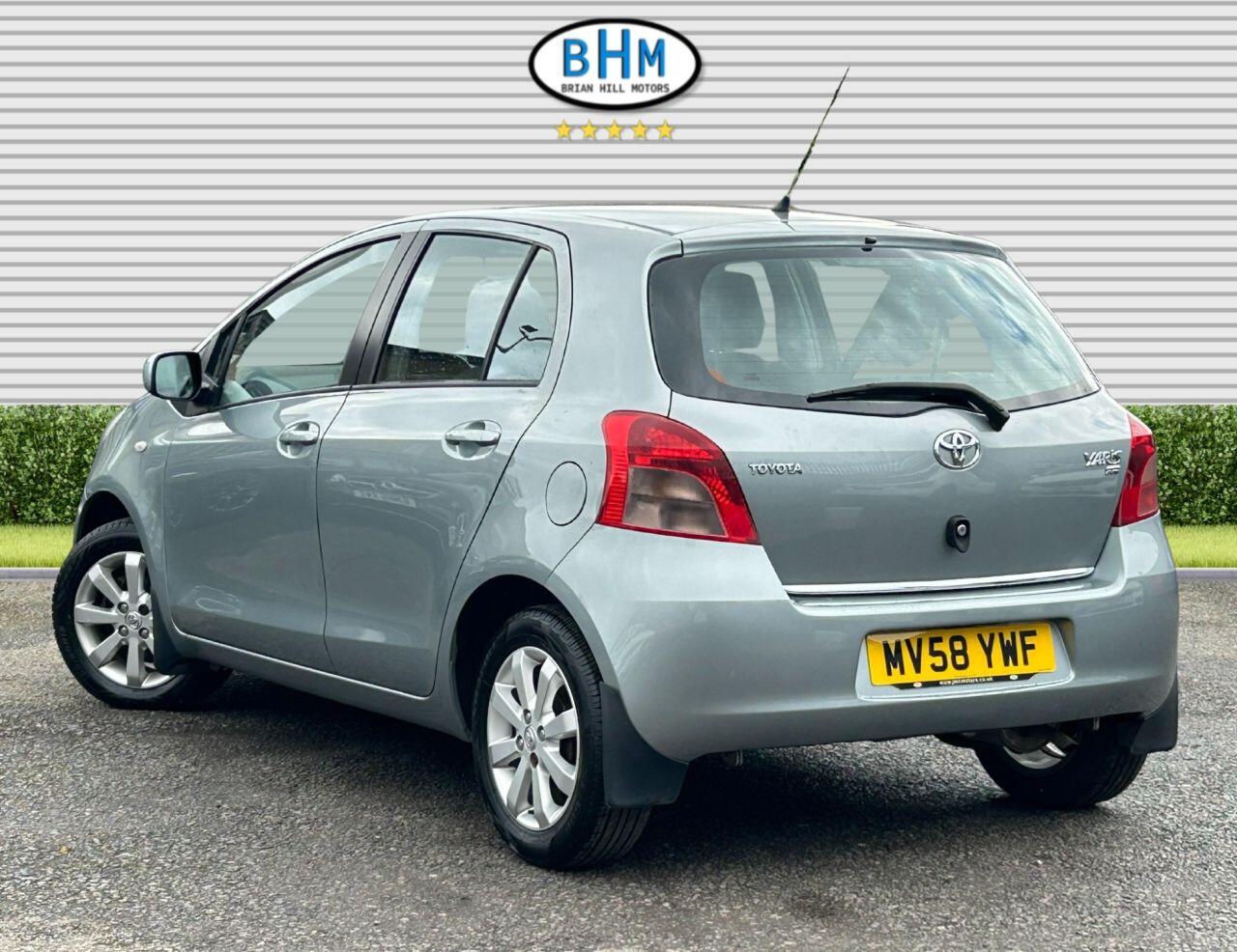 Toyota Yaris - Image 9