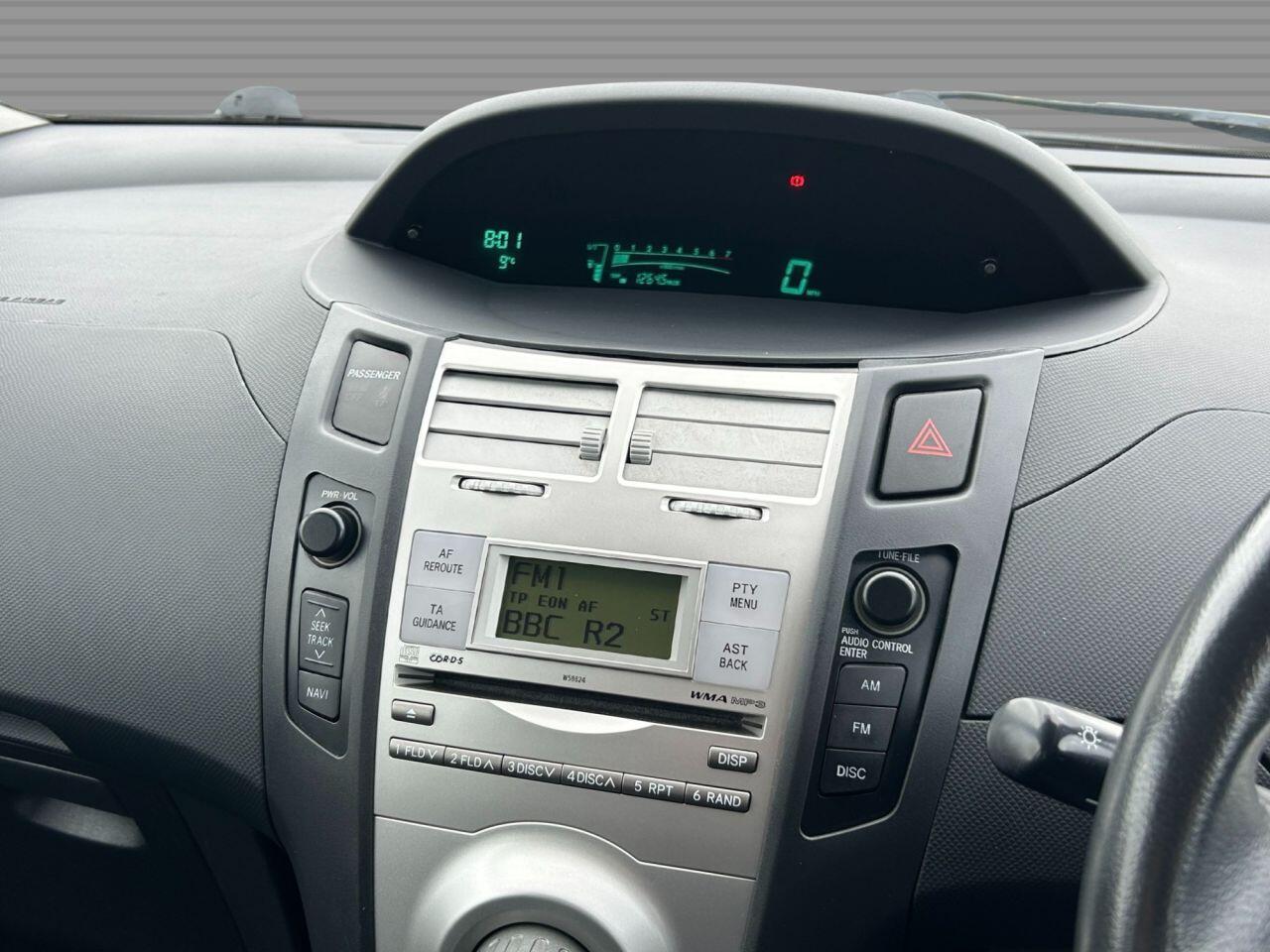 Toyota Yaris - Image 14