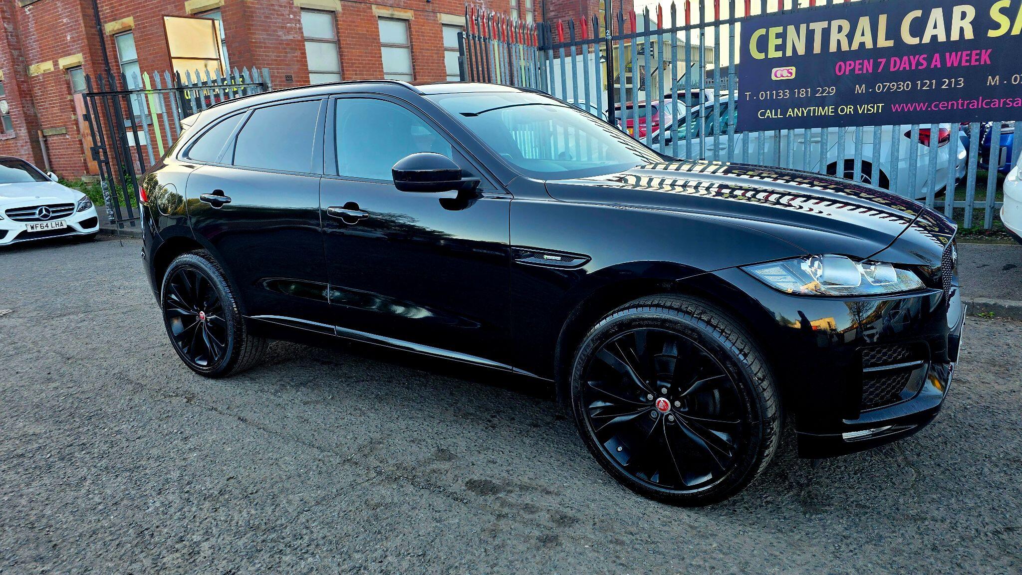 Jaguar F-Pace