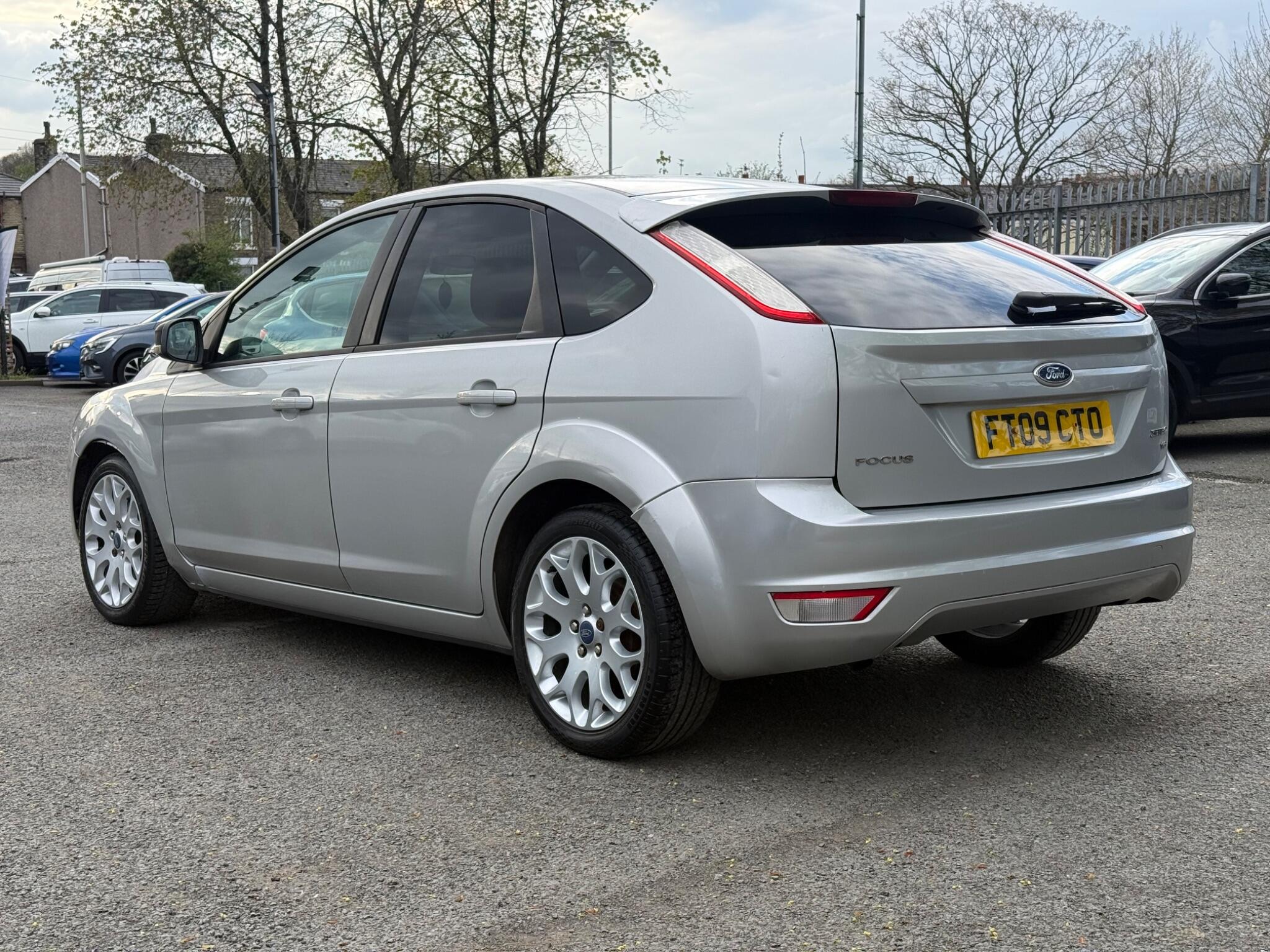 Ford Focus - Image 5