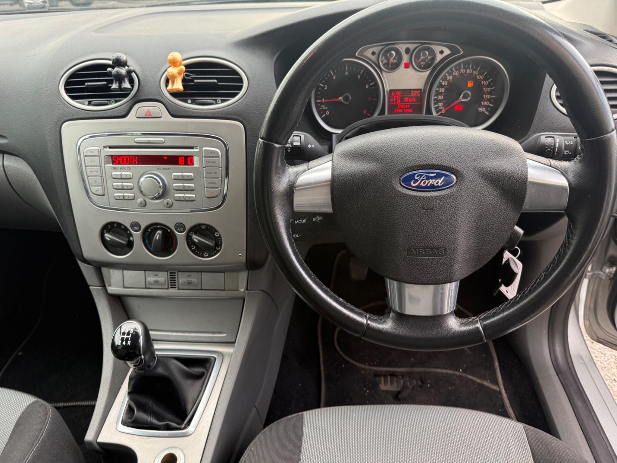 Ford Focus - Image 17
