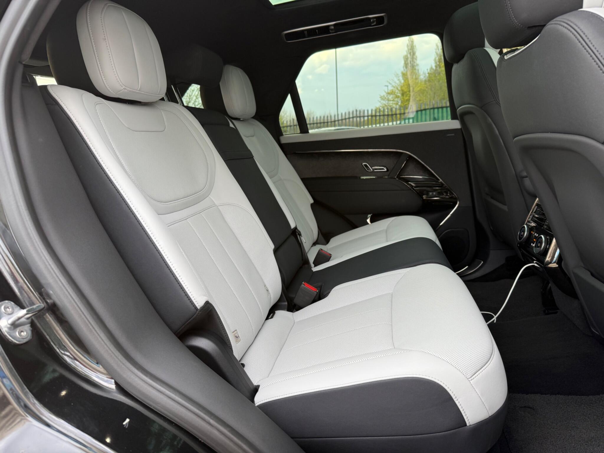 Land Rover RANGE ROVER SPORT - Image 21