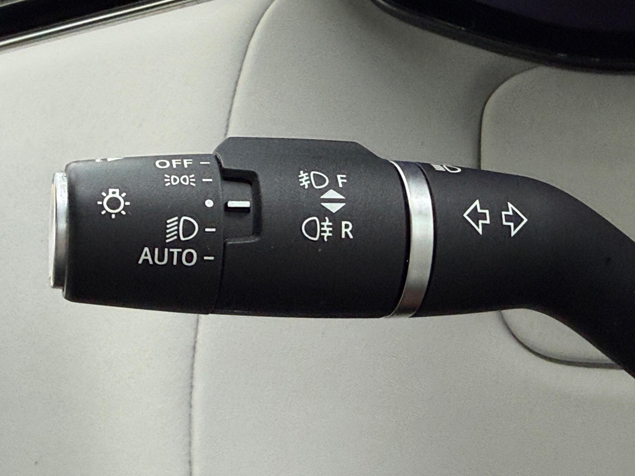Land Rover RANGE ROVER SPORT - Image 25