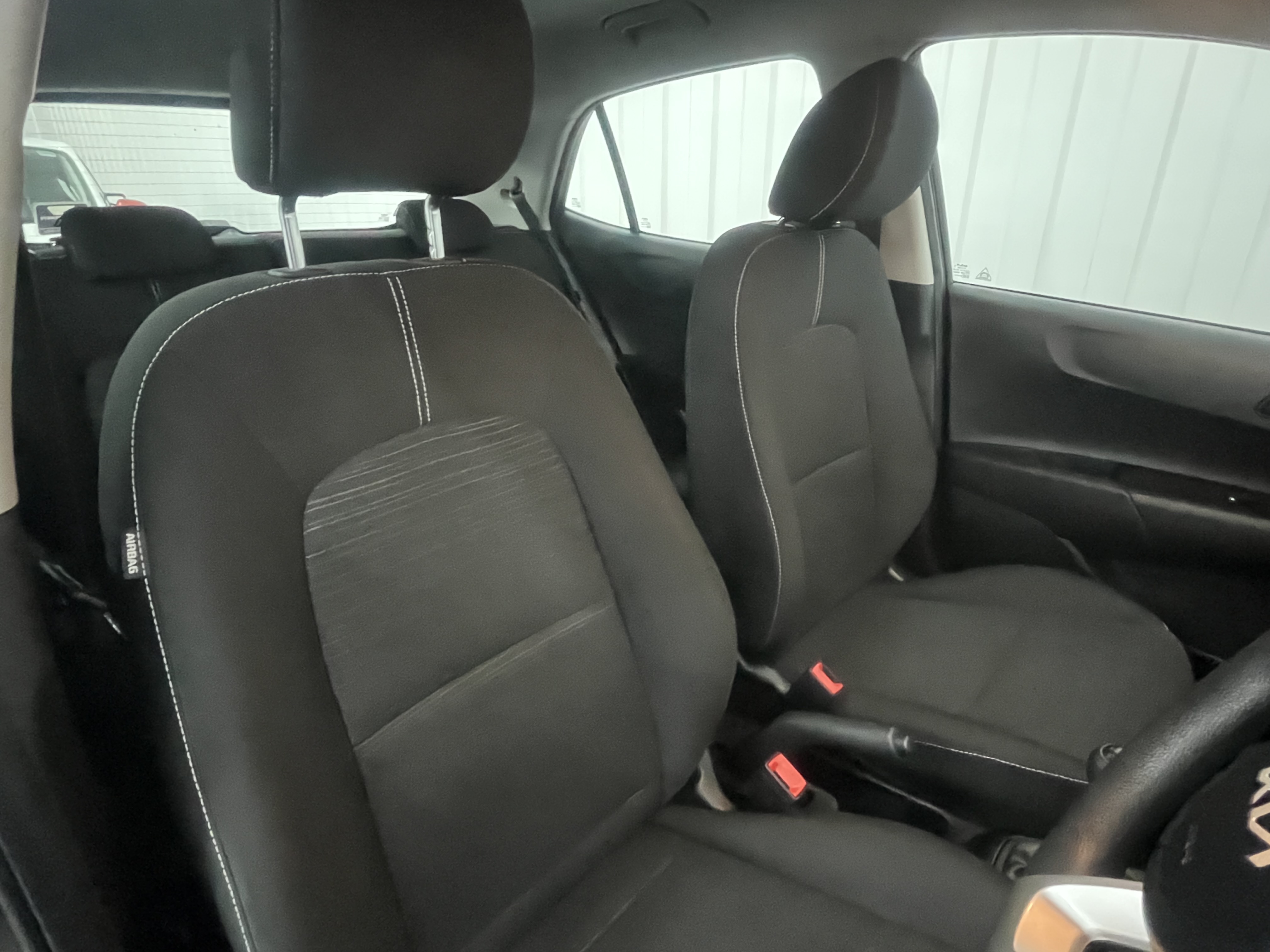 Kia Picanto - Image 9