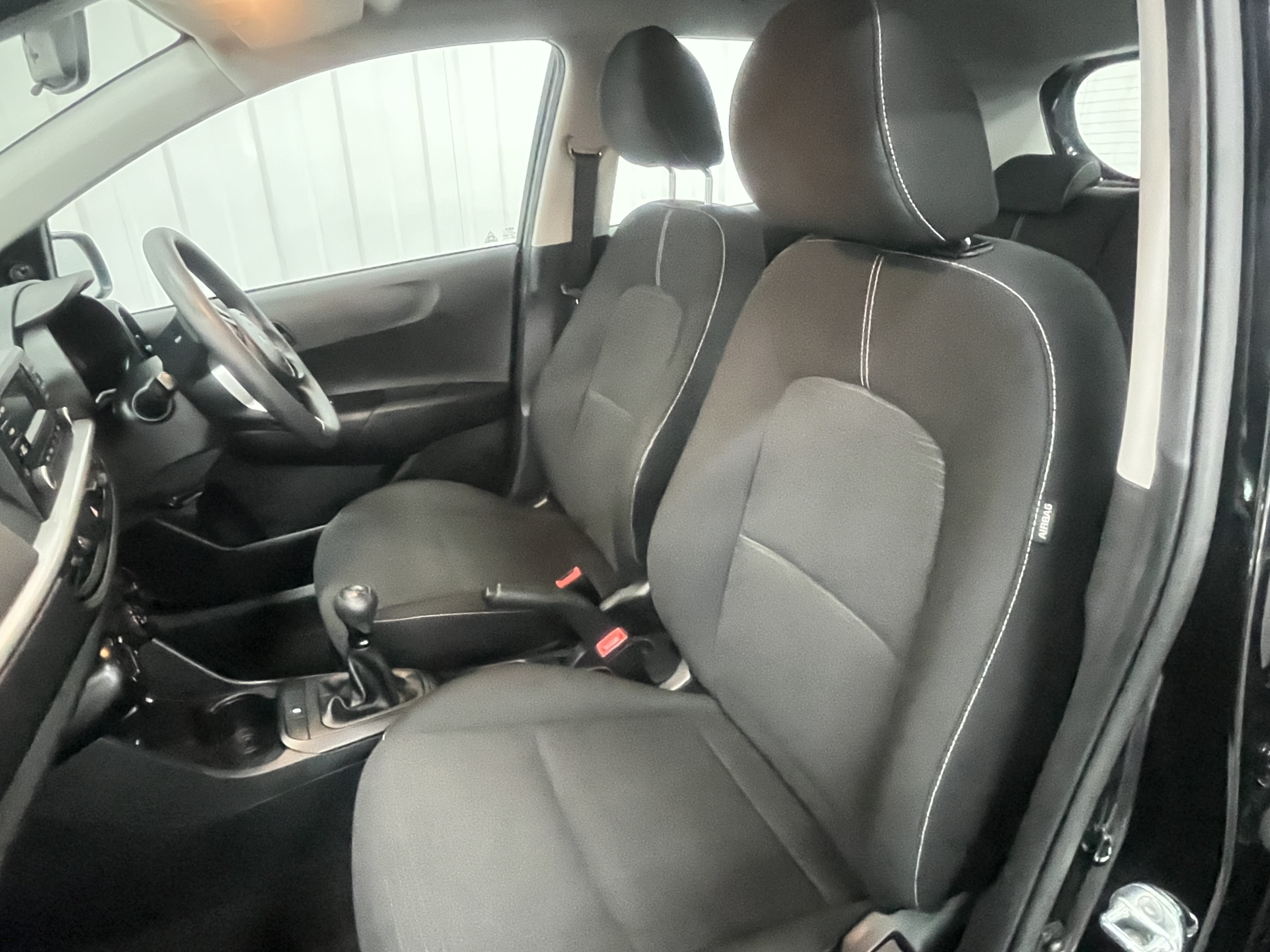 Kia Picanto - Image 25