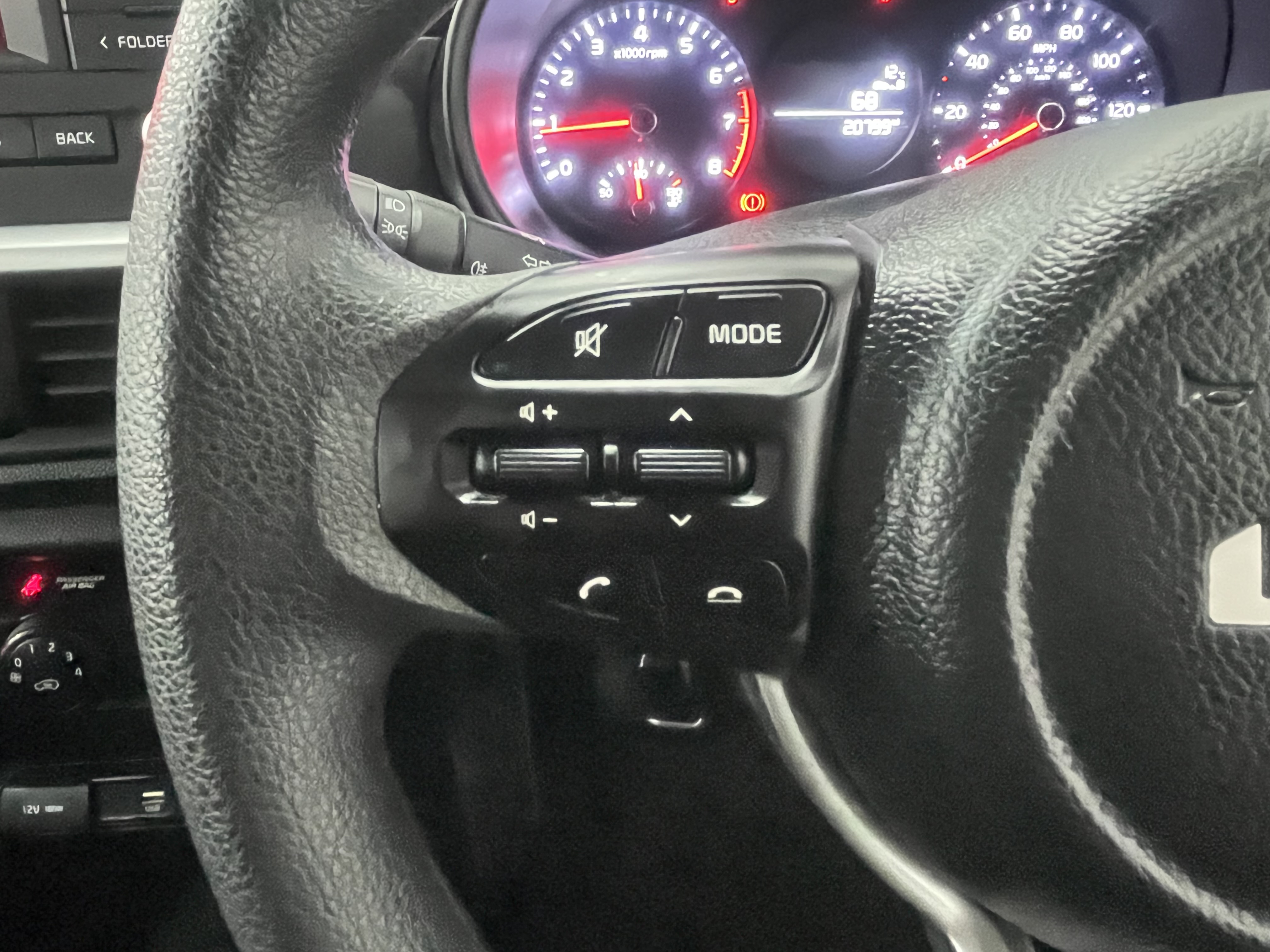 Kia Picanto - Image 35