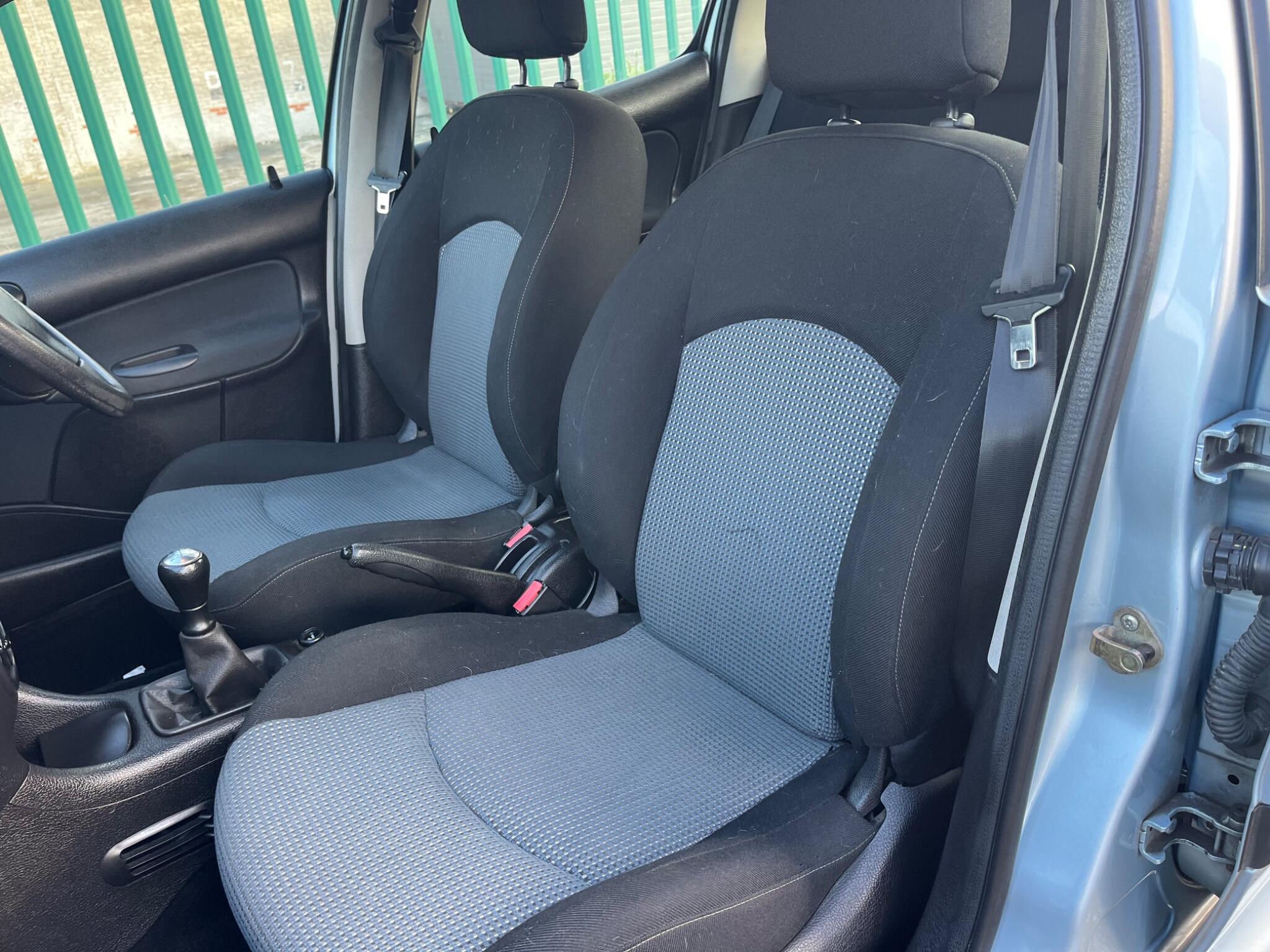 Peugeot 206 - Image 12