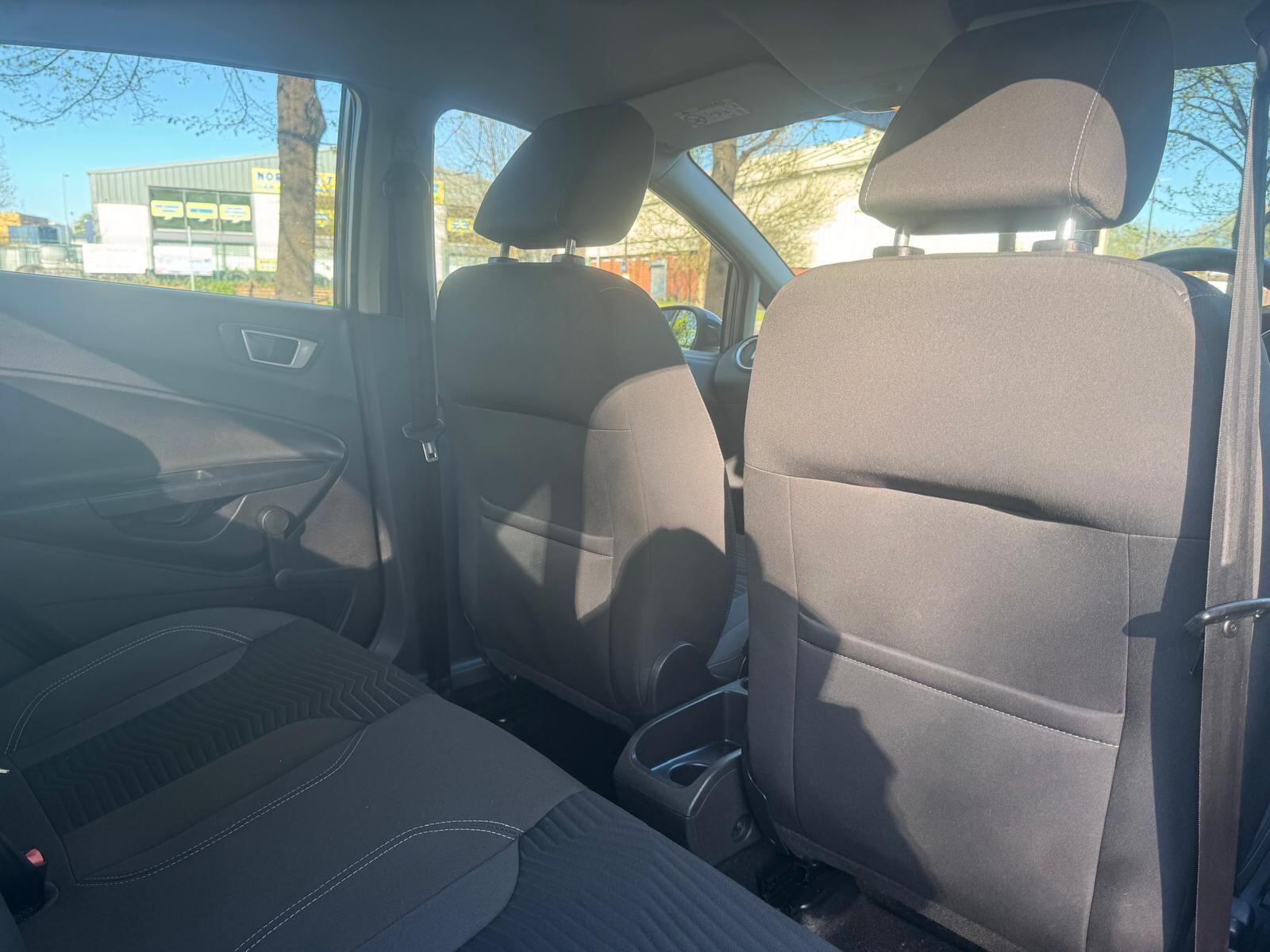 Ford Fiesta - Image 22