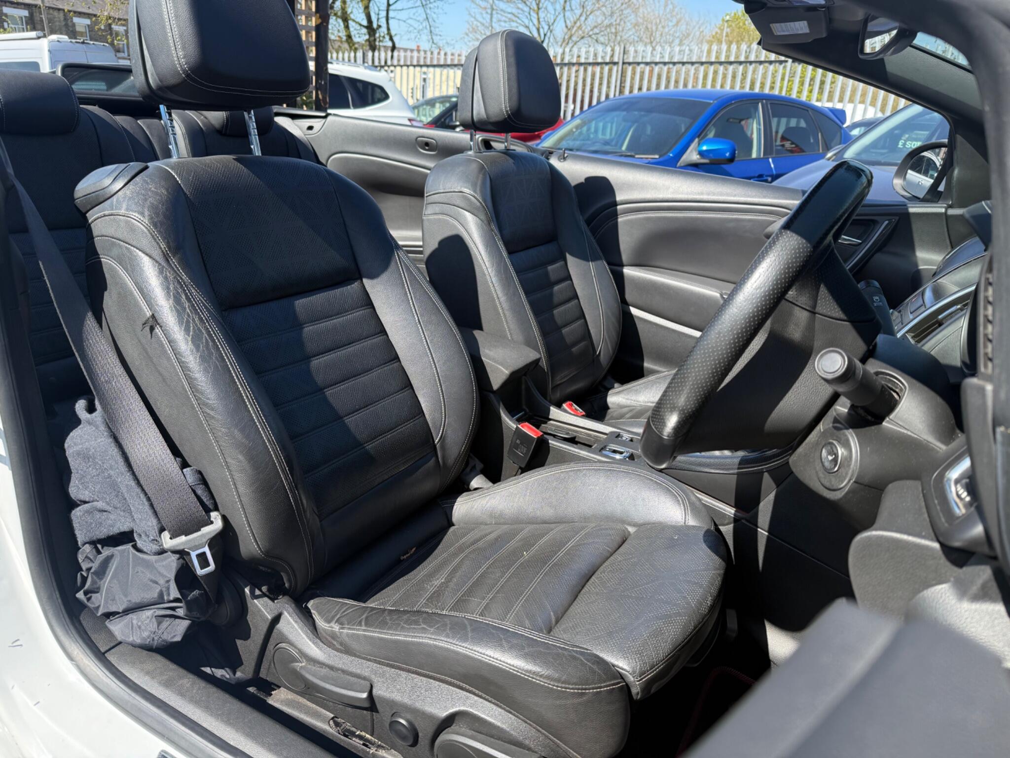 Vauxhall Cascada - Image 2