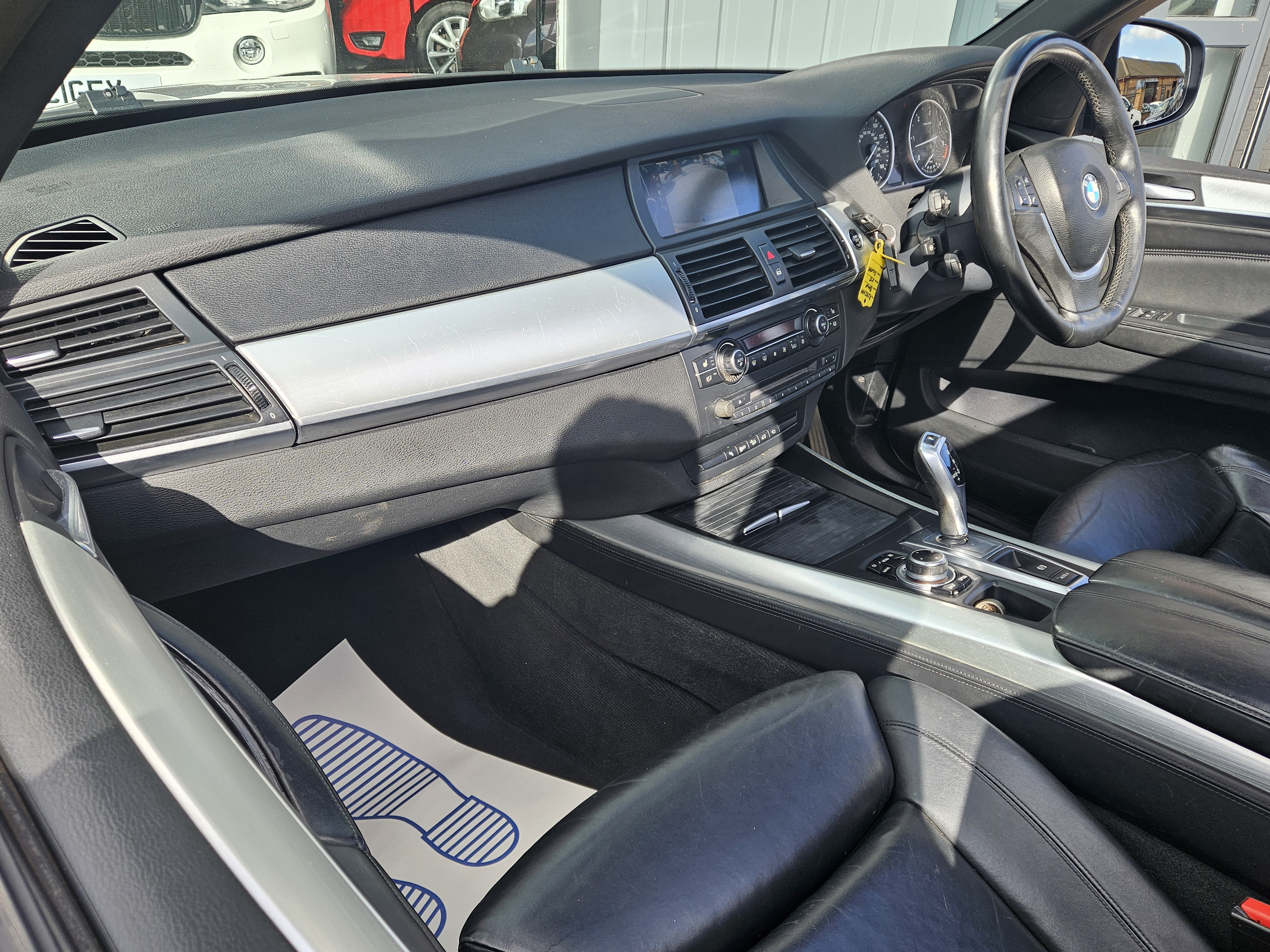 BMW X5 - Image 14