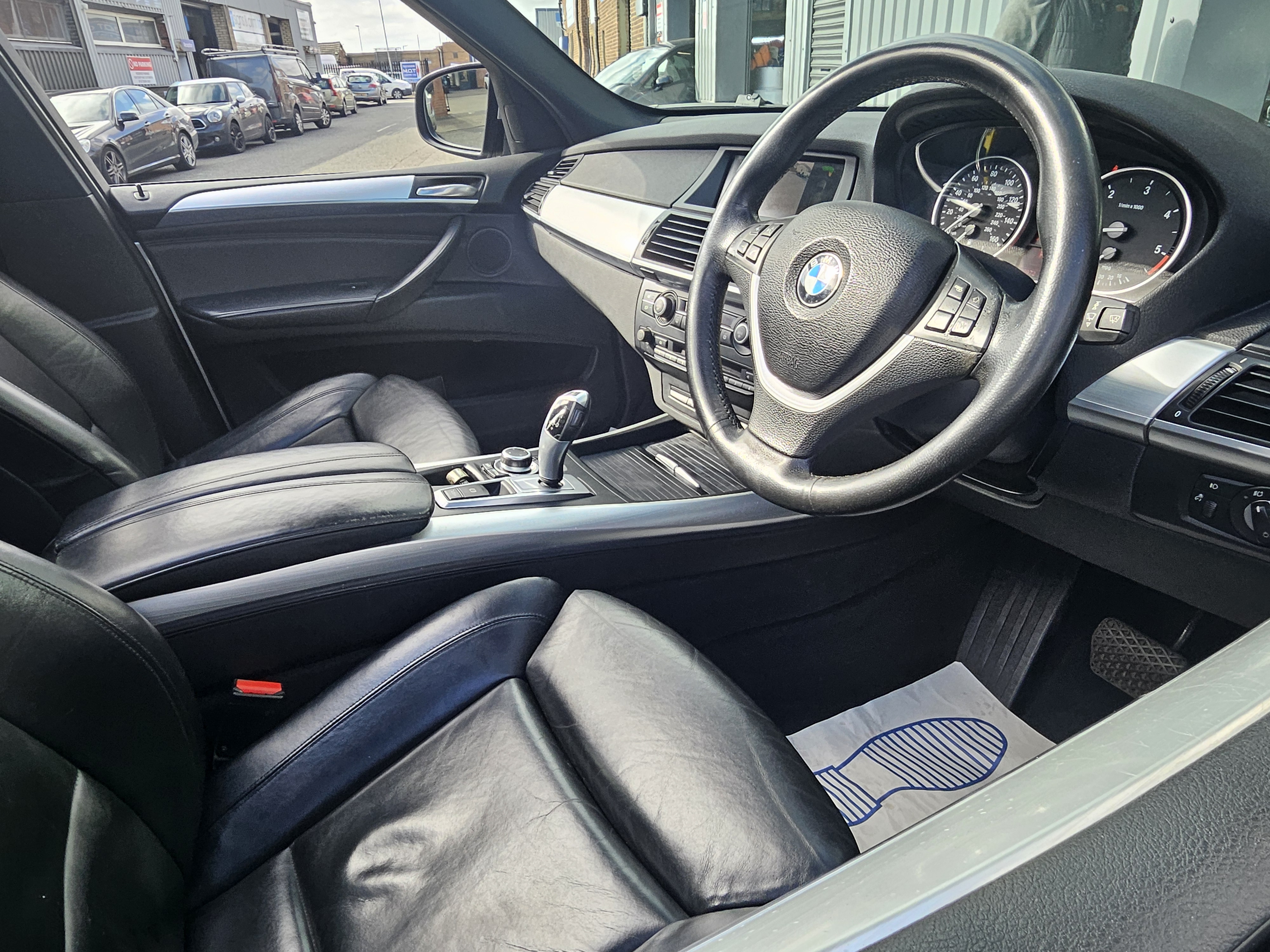BMW X5 - Image 18