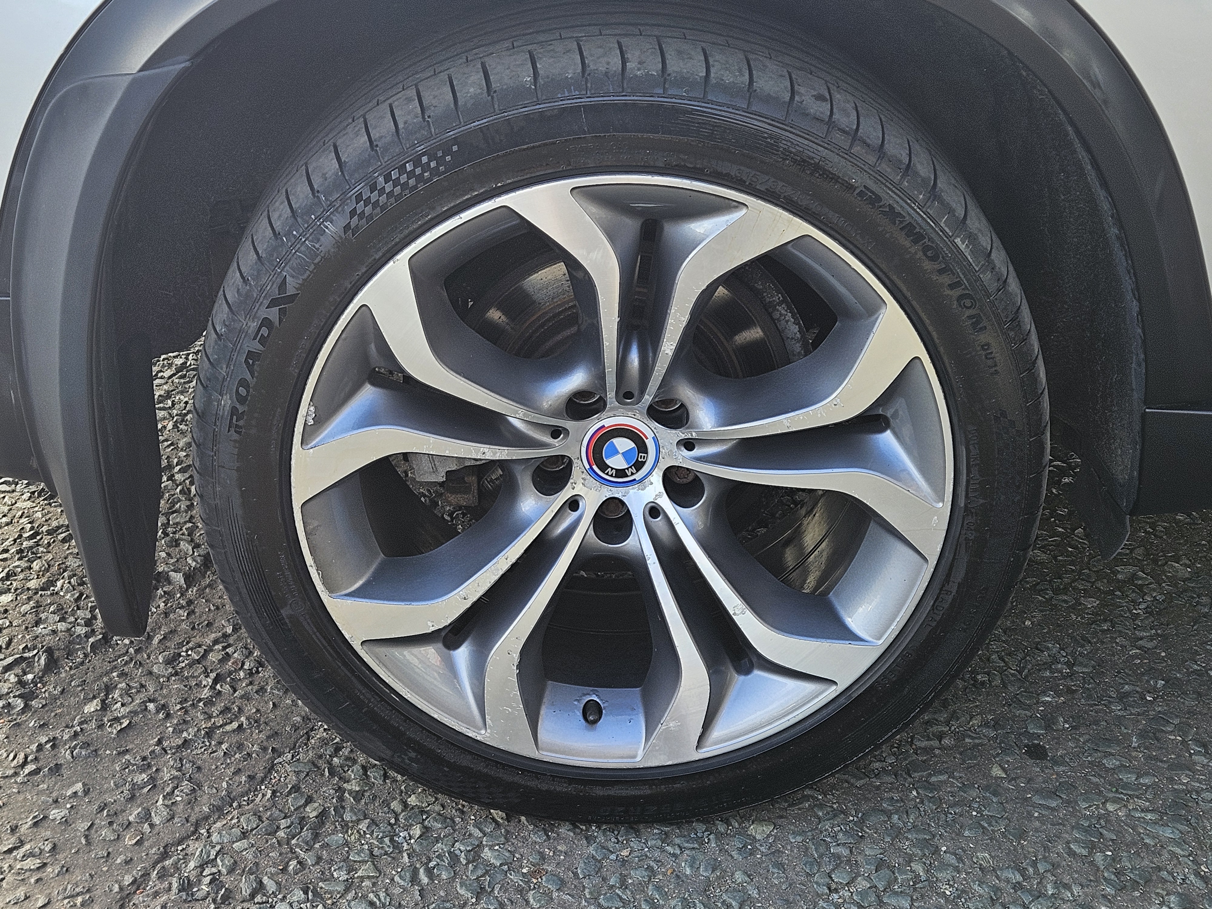 BMW X5 - Image 8