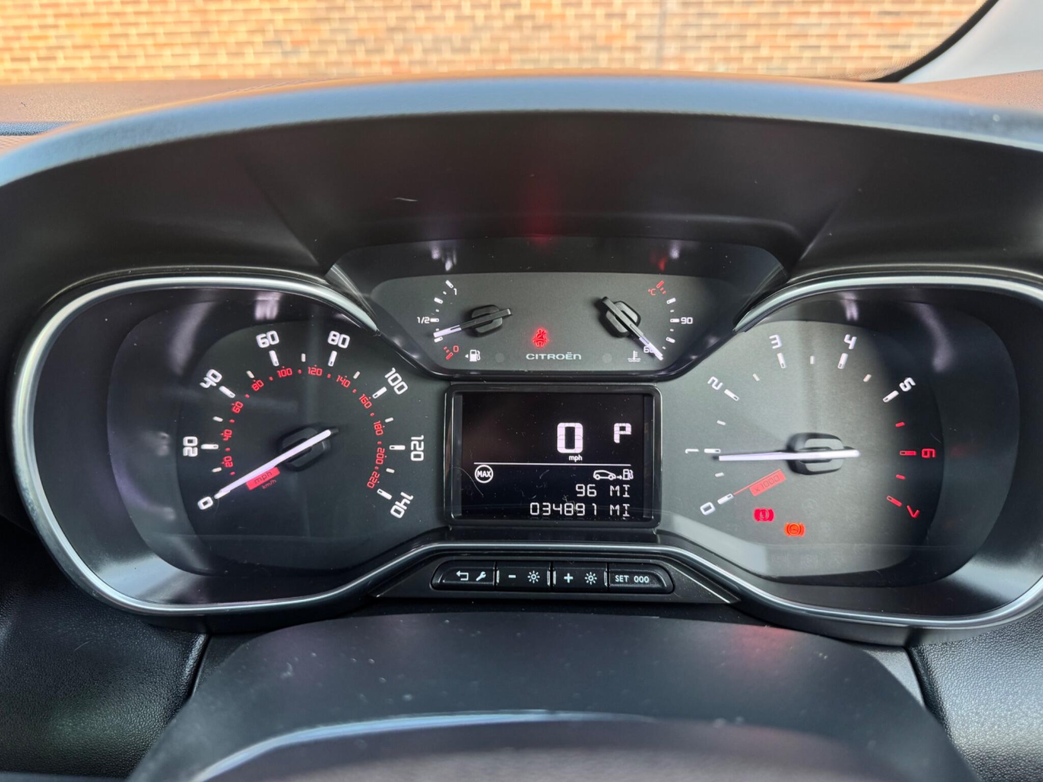 Citroen C3 Aircross - Image 10