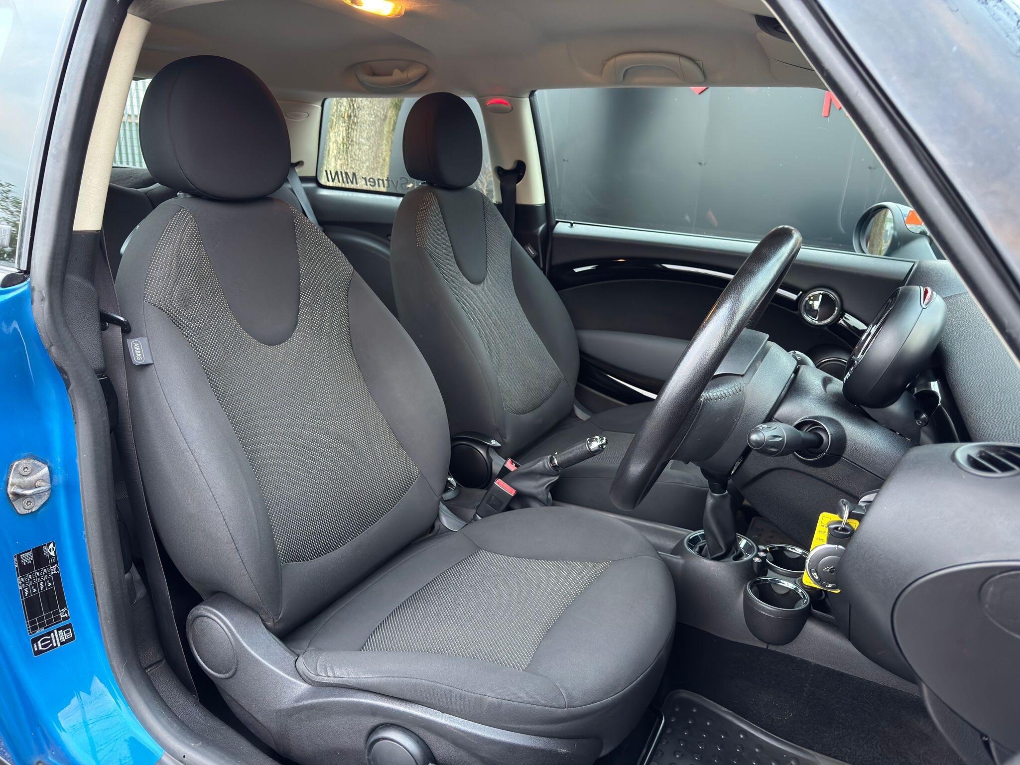 MINI Hatch - Image 16