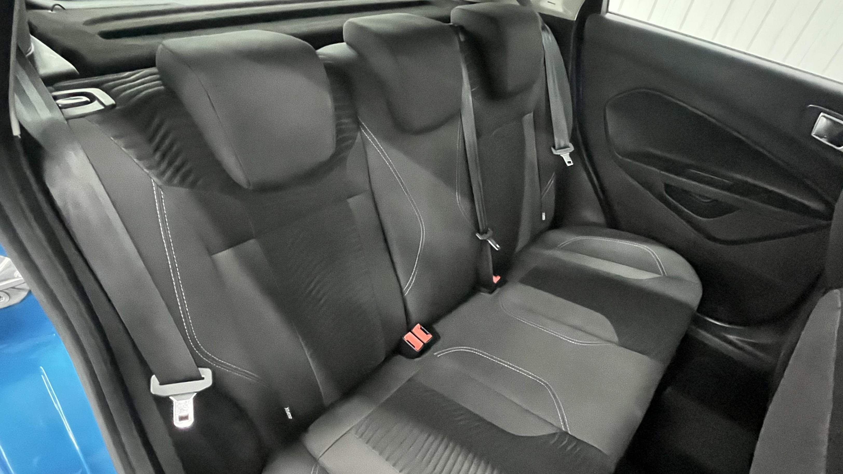 Ford Fiesta - Image 11