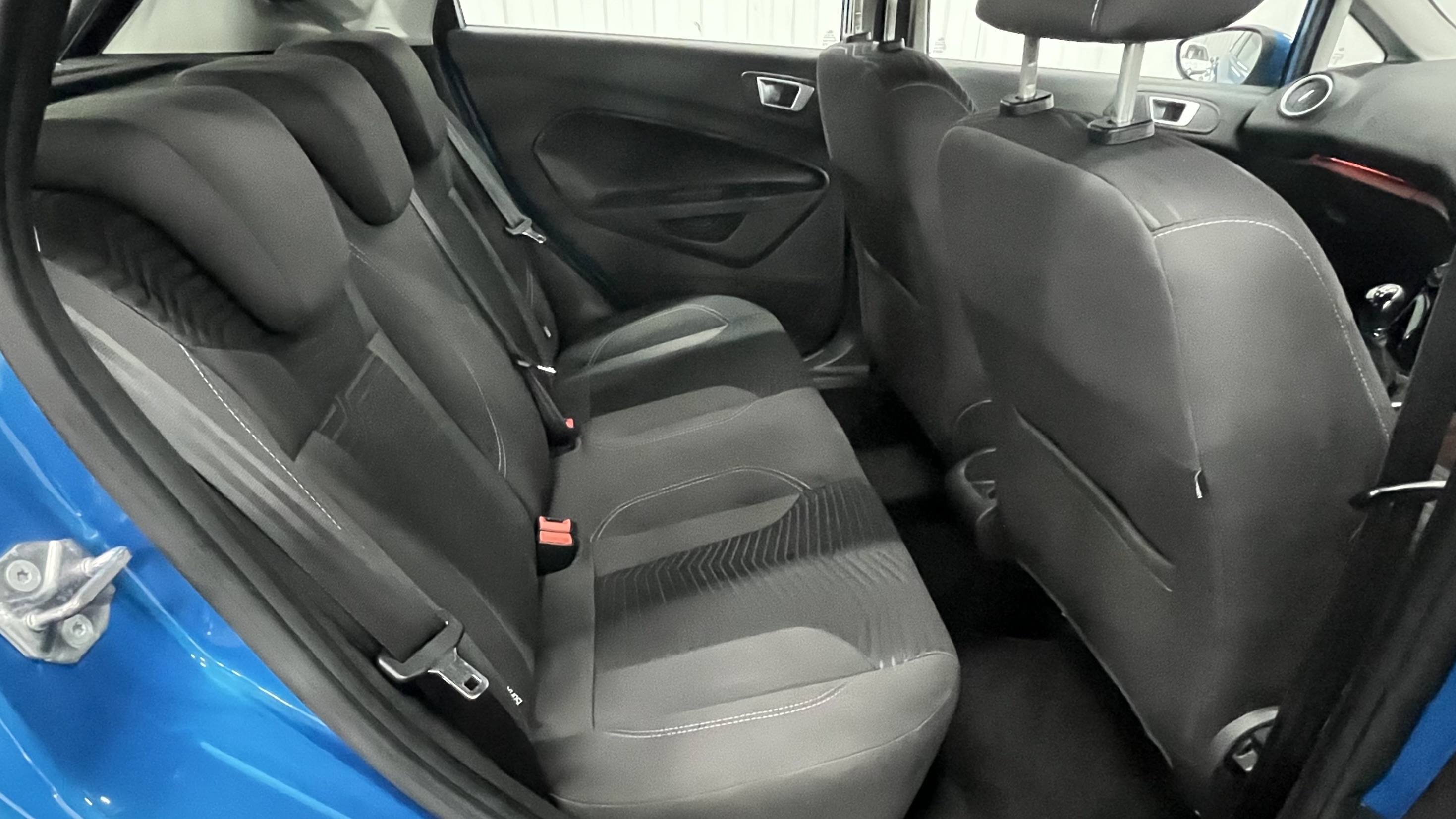 Ford Fiesta - Image 15