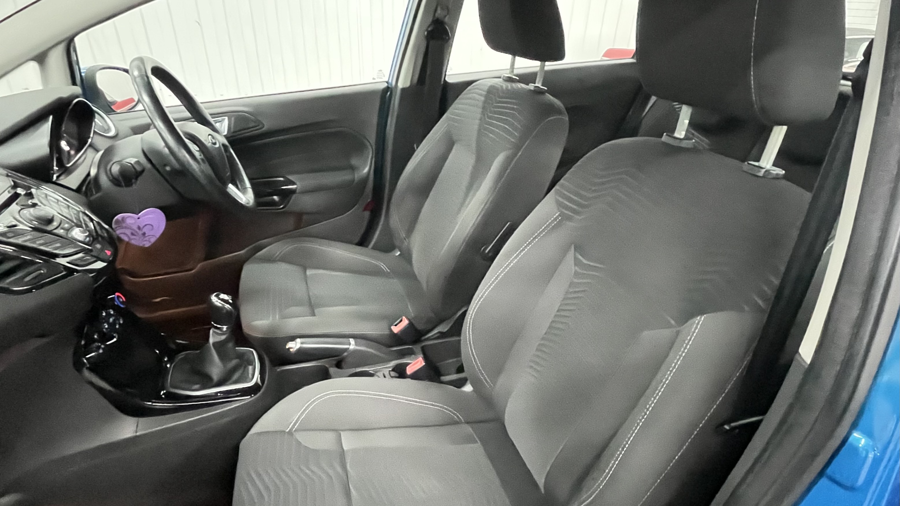 Ford Fiesta - Image 36