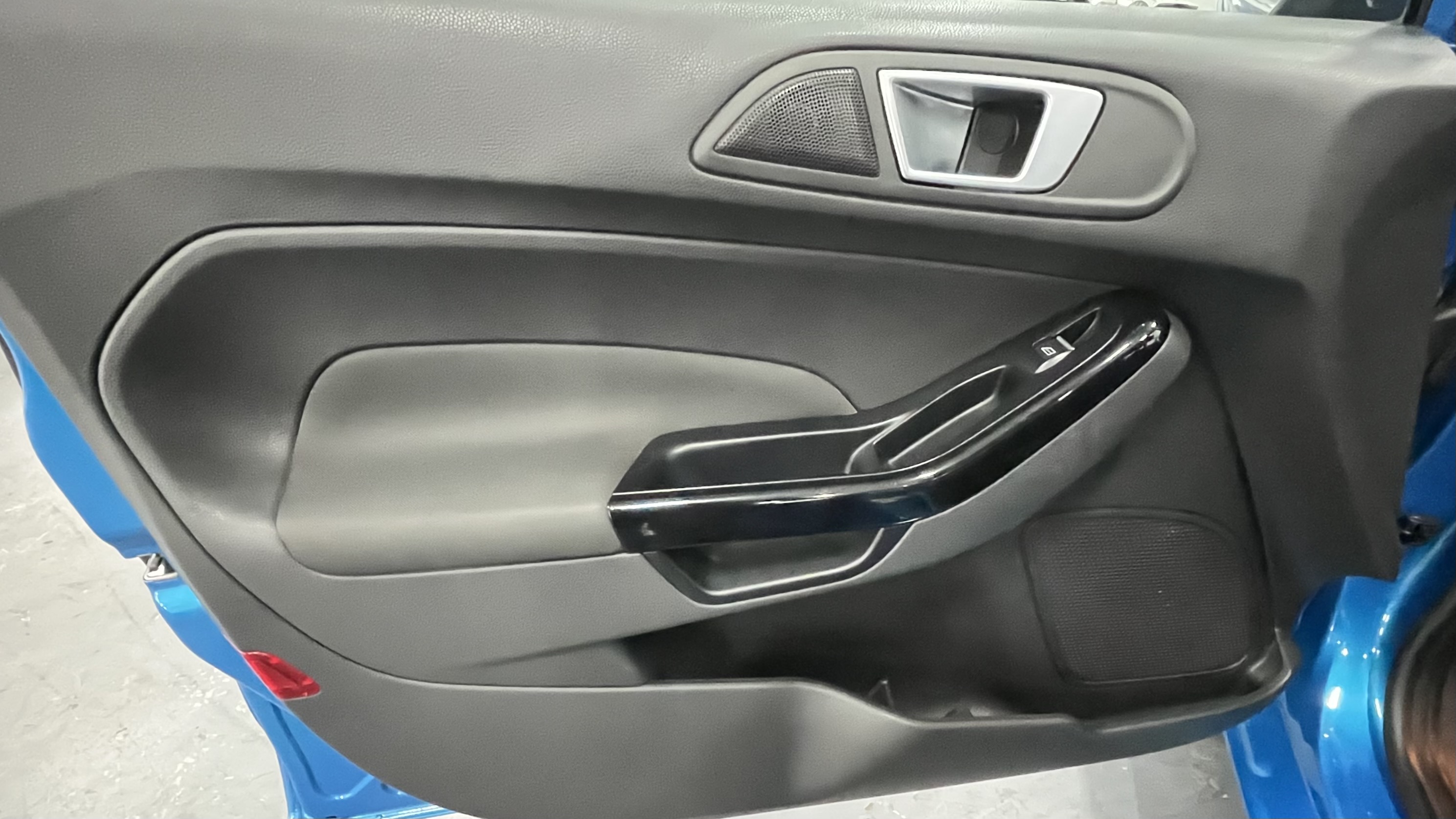 Ford Fiesta - Image 37