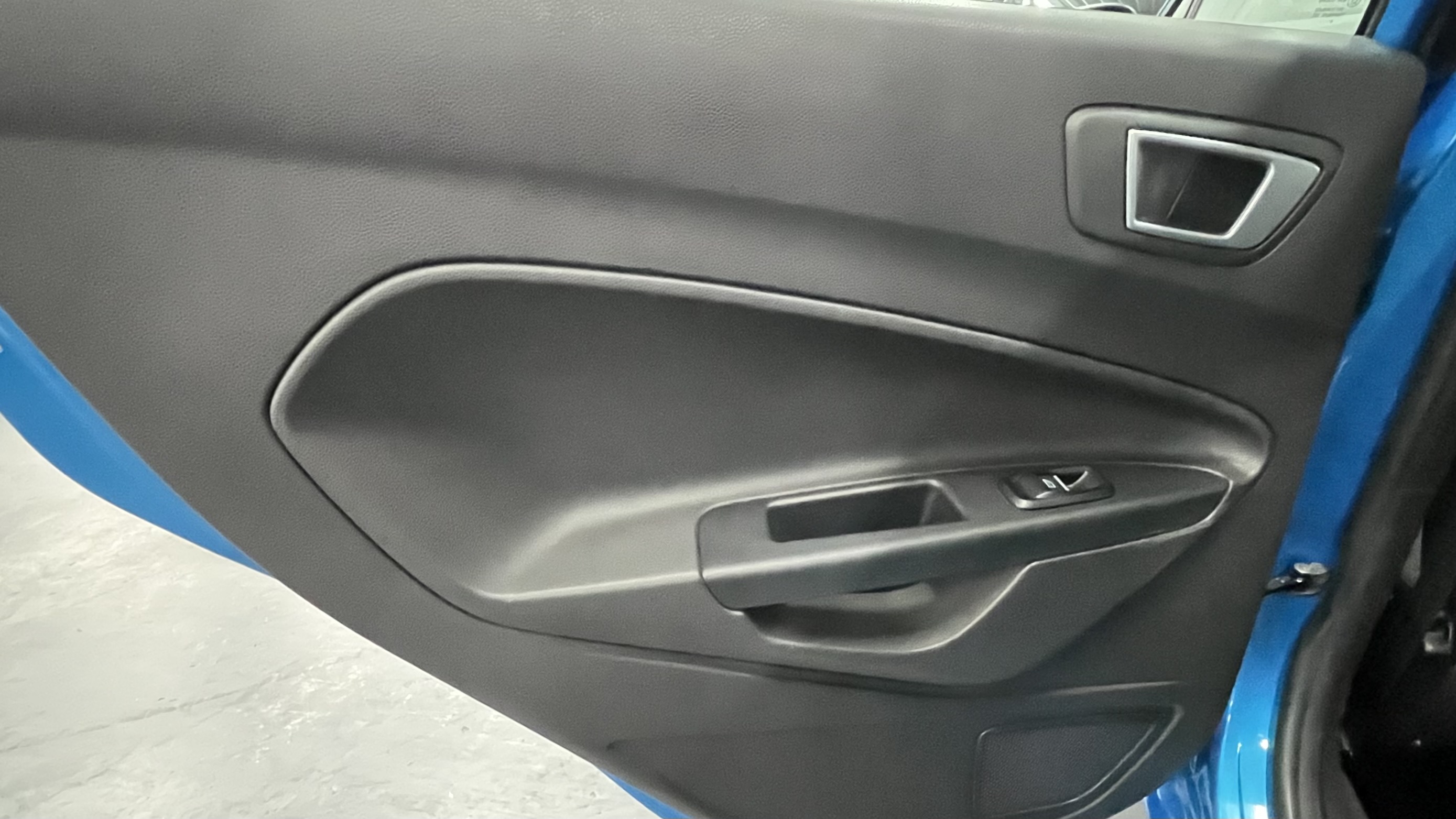 Ford Fiesta - Image 40