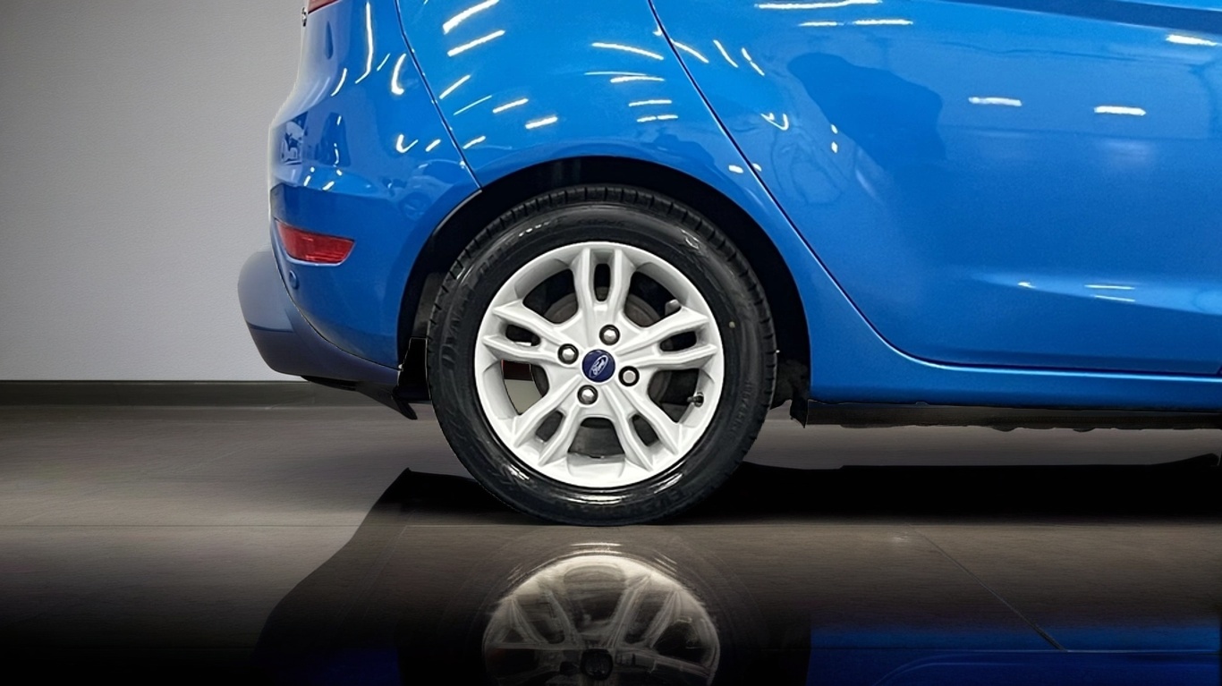 Ford Fiesta - Image 5