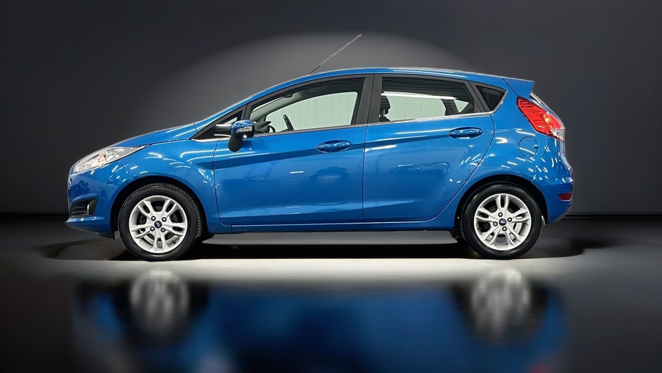 Ford Fiesta - Image 30