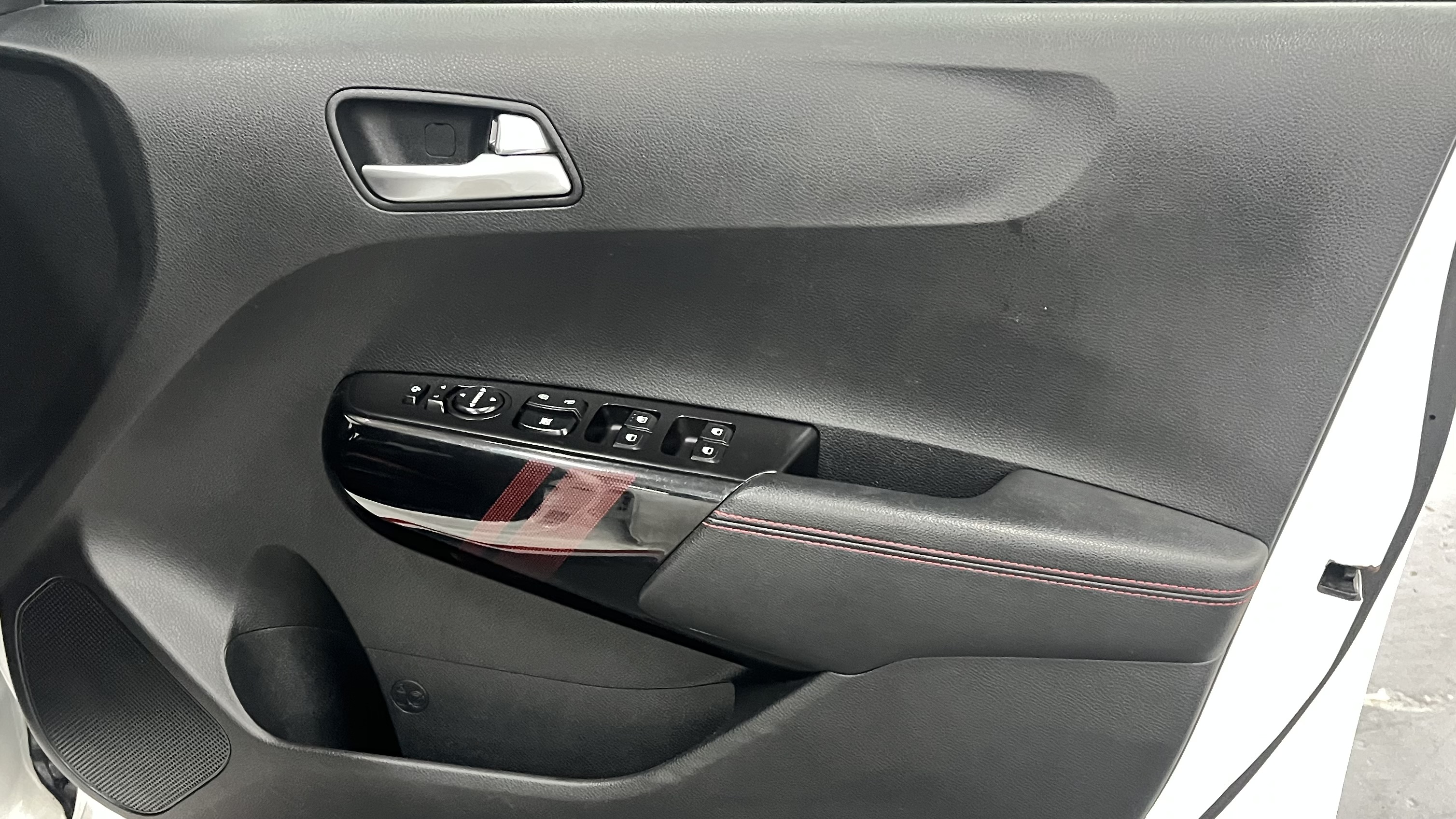 Kia Picanto - Image 14