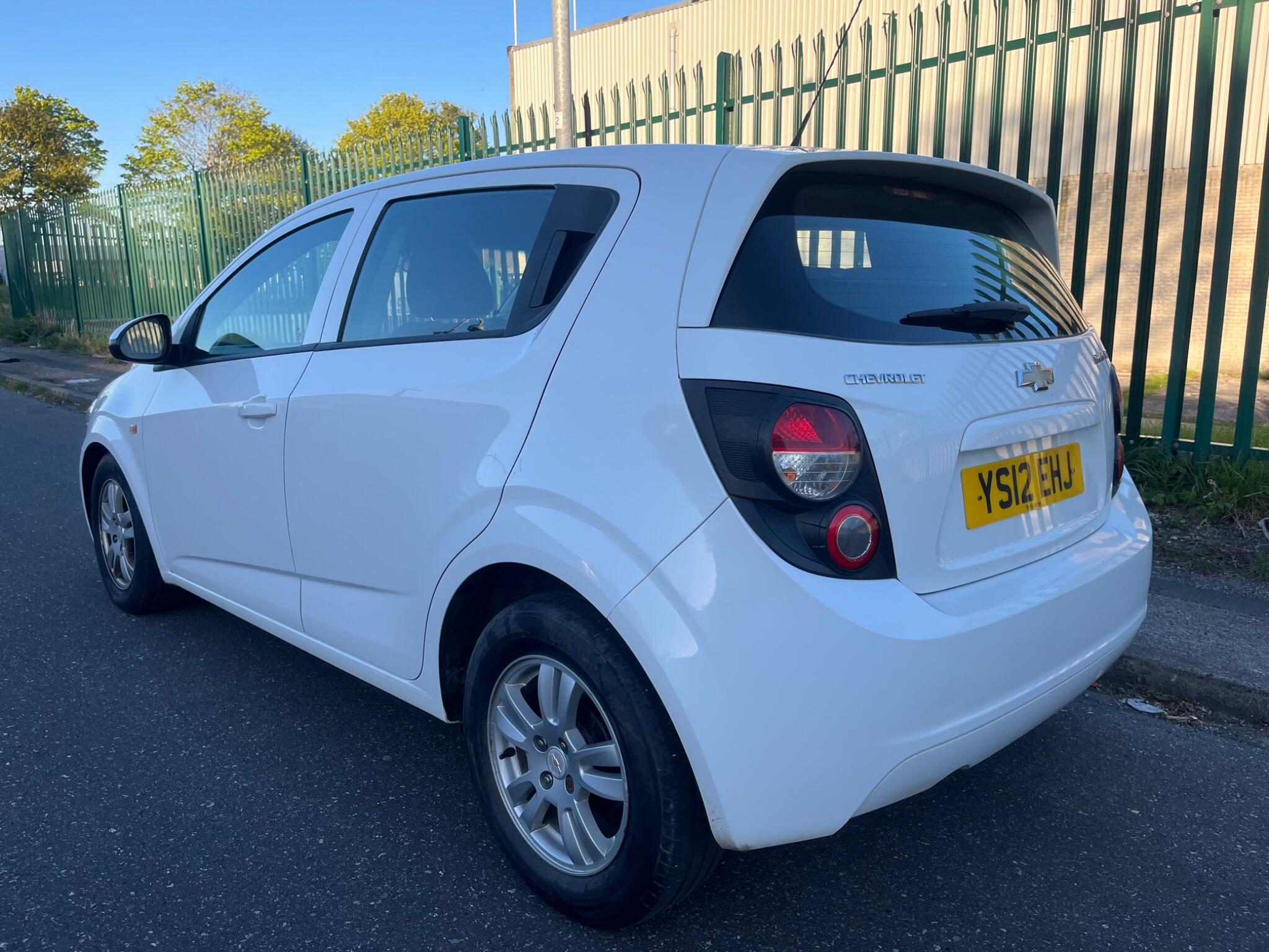 Chevrolet Aveo - Image 8