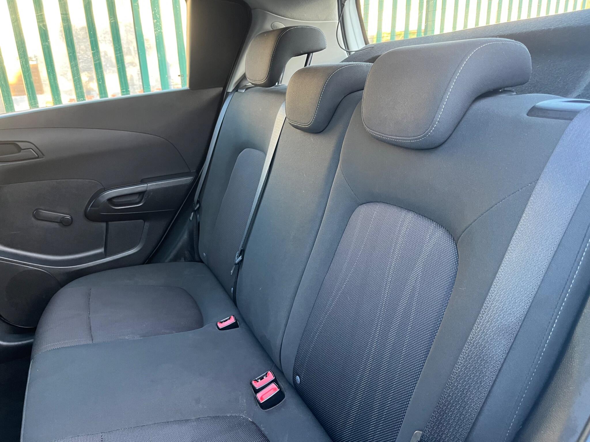 Chevrolet Aveo - Image 14