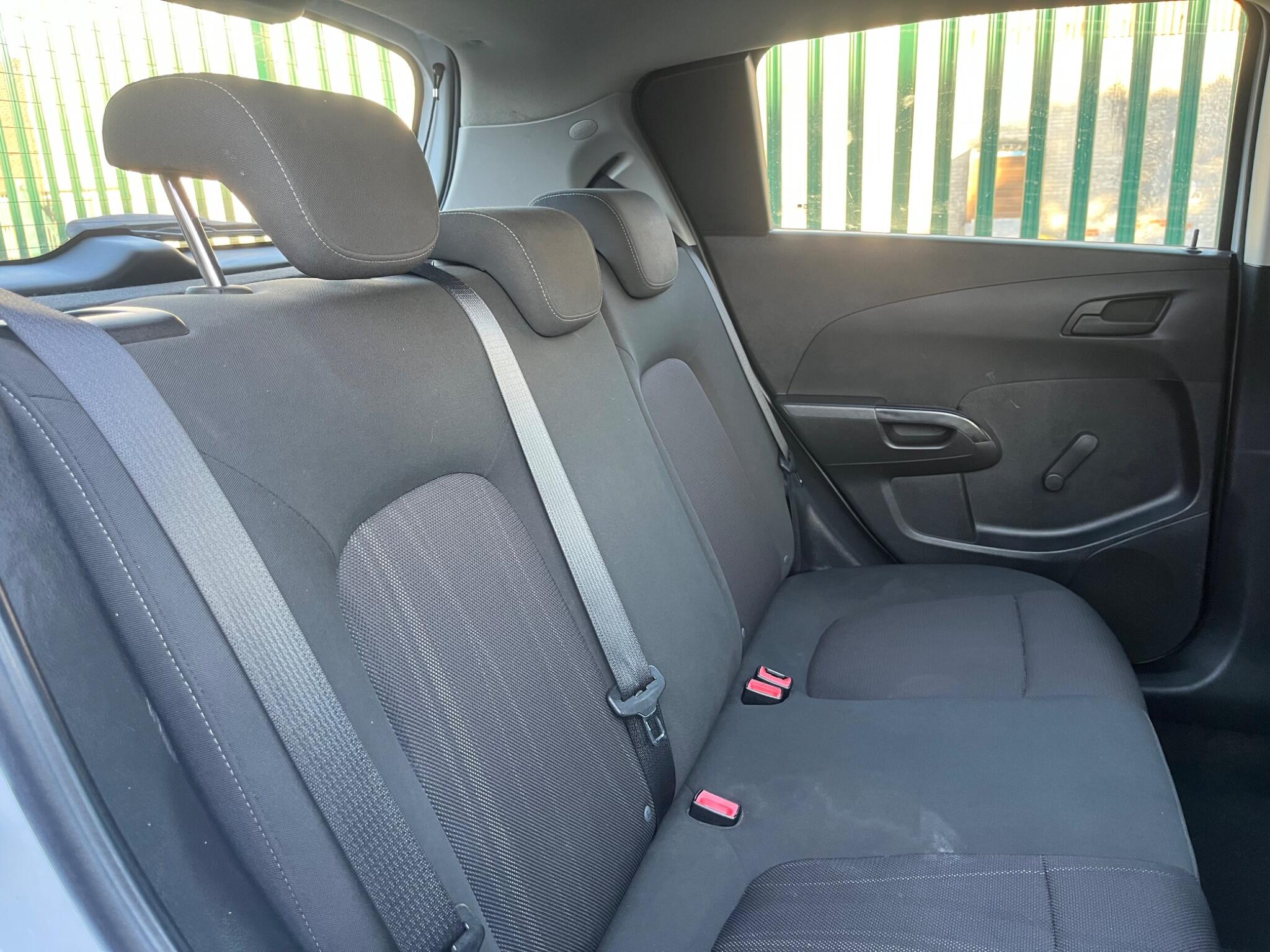 Chevrolet Aveo - Image 27